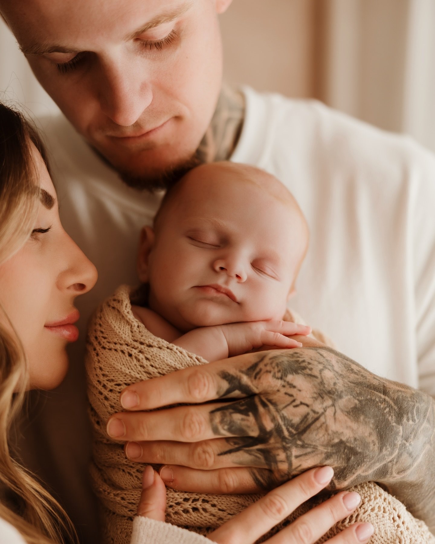 Capturing their first 

#Sydneynewbornphotographer
#Sydneymaternityphotographer
#Sydneyfamilyphotographer