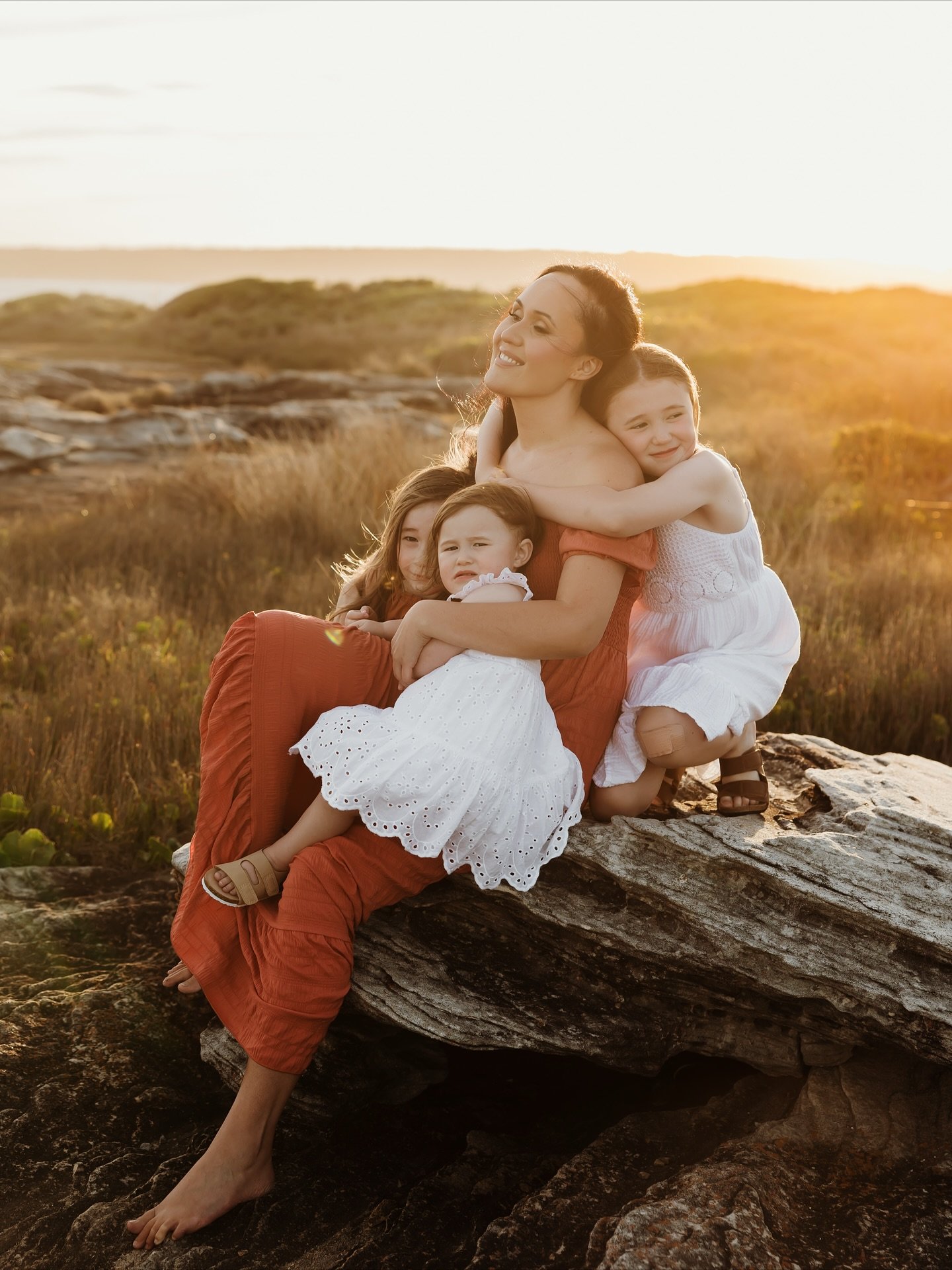 This motherhood session has my heart 

#Sydneynewbornphotographer
#Sydneymaternityphotographer
#Sydneyfamilyphotographer