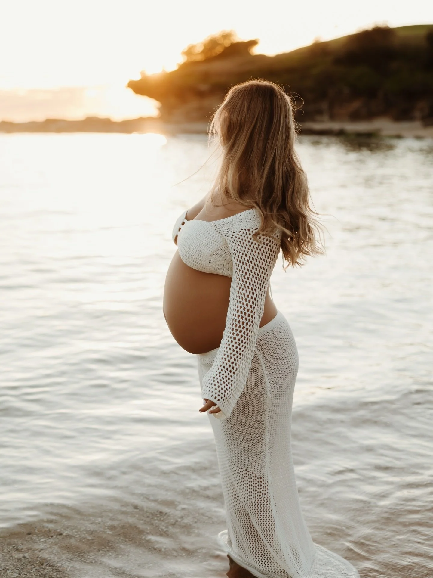 Is anyone else just as shocked that it is summer next week?! This is your sign to book your summer session

#Sydneynewbornphotographer
#Sydneymaternityphotographer
#Sydneyfamilyphotographer