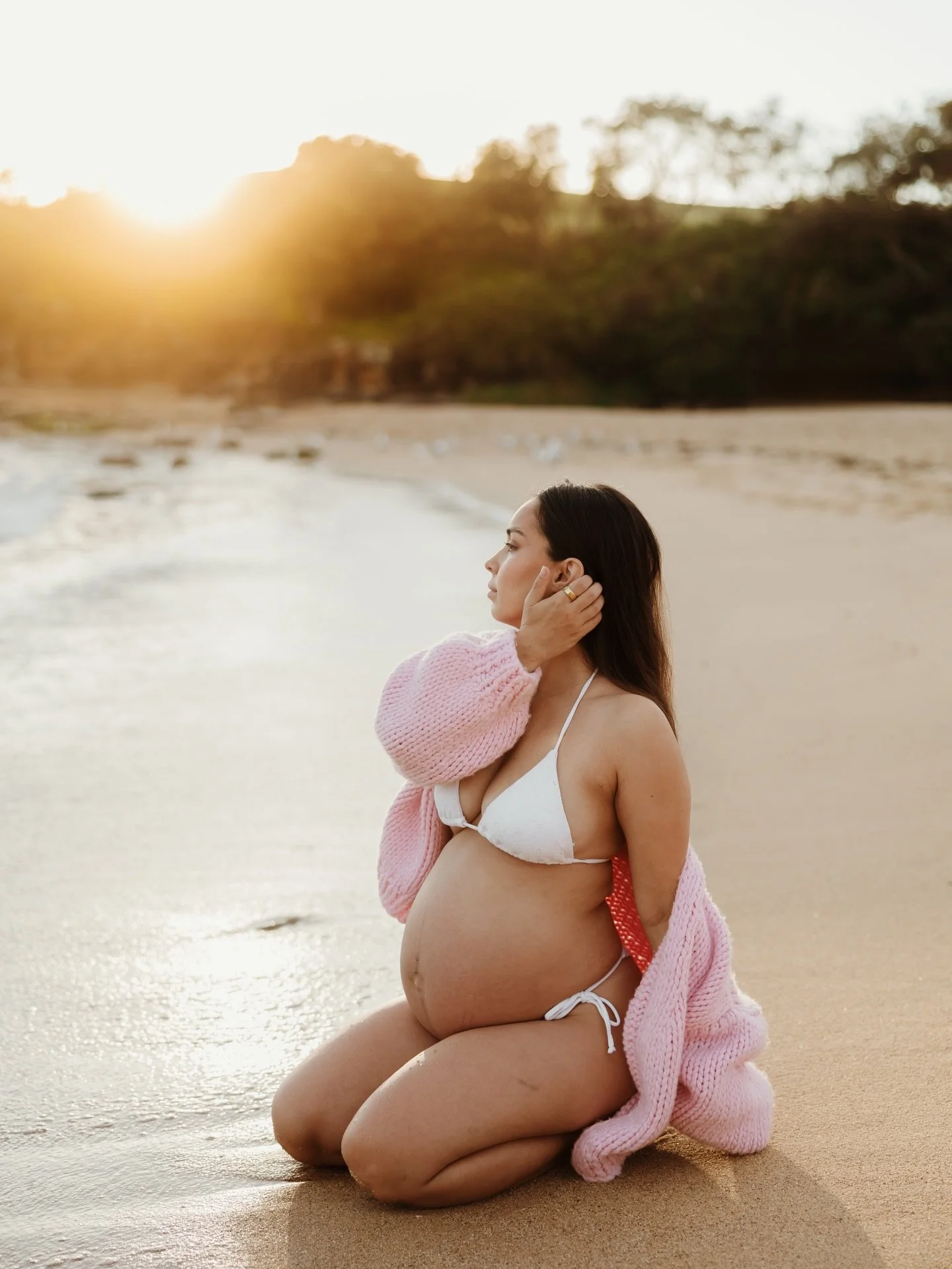 Forever and always my favourite sessions. Sunrise beach and underwater! Can you capture your pregnancy in any more of a unique way?

#Sydneynewbornphotographer
#Sydneymaternityphotographer
#Sydneyfamilyphotographer