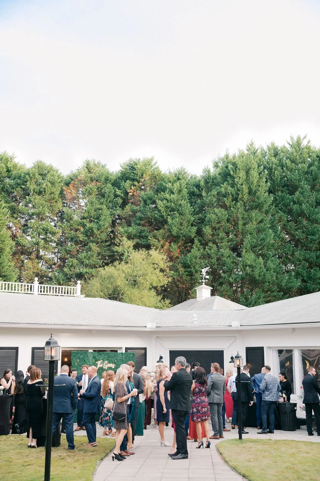 EGP_MadisonandAndrewWildflower301-0069.jpg