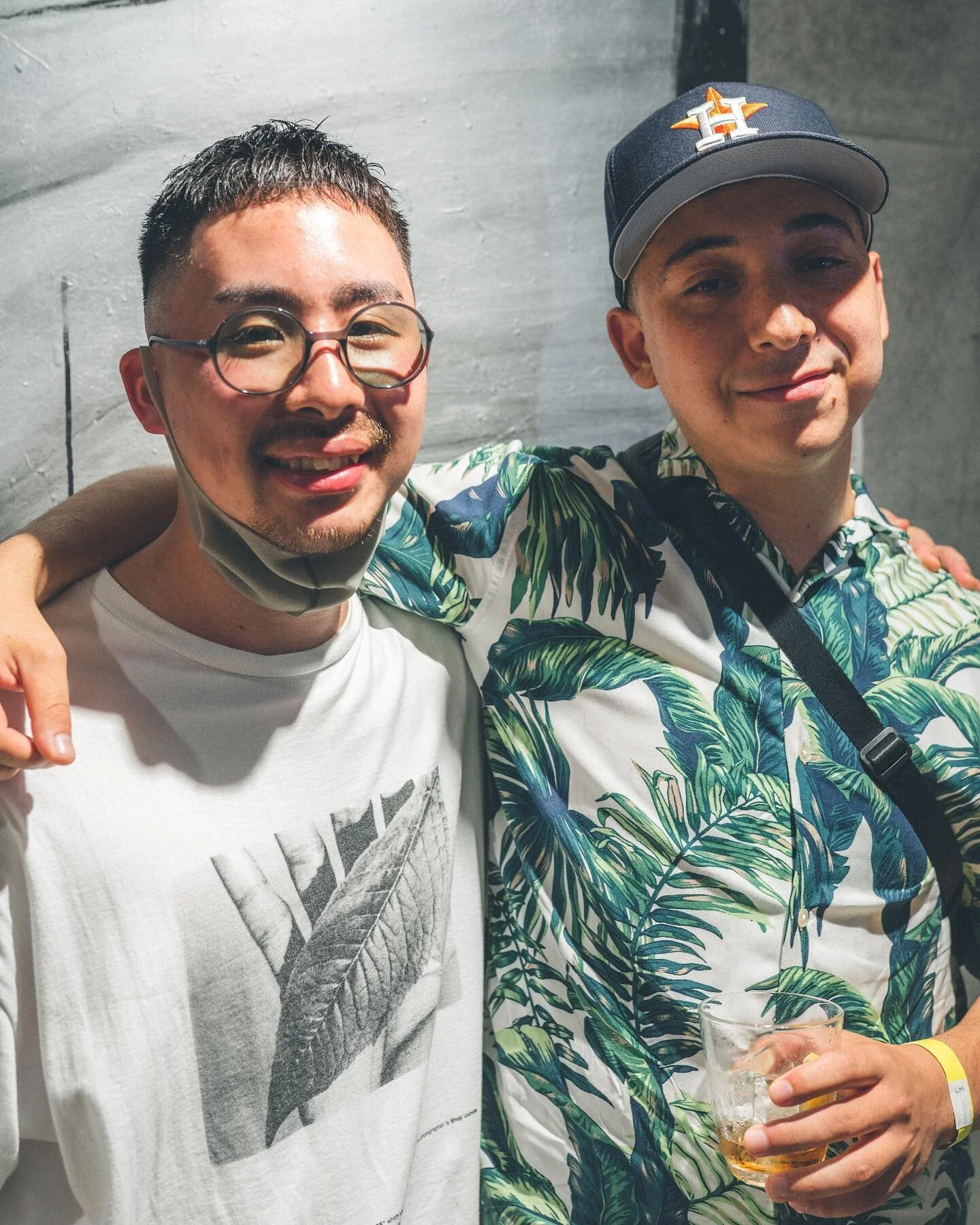 ROSES &amp; CASTLES 2🌹🏰
An event by the Tokyo All stars. 
Inspiration Cult Bar &amp; Gallery, Shibuya. 
Tokyo, Japan.
August, 21st, 2021.

PHOTOGRAPHER: Satoshi. 
🌹🌹🌹🌹🌹🌹🌹🌹🌹🌹🌹🌹🌹🌹🌹

#rosesandcastles #newevent #creatives #music #art #ph