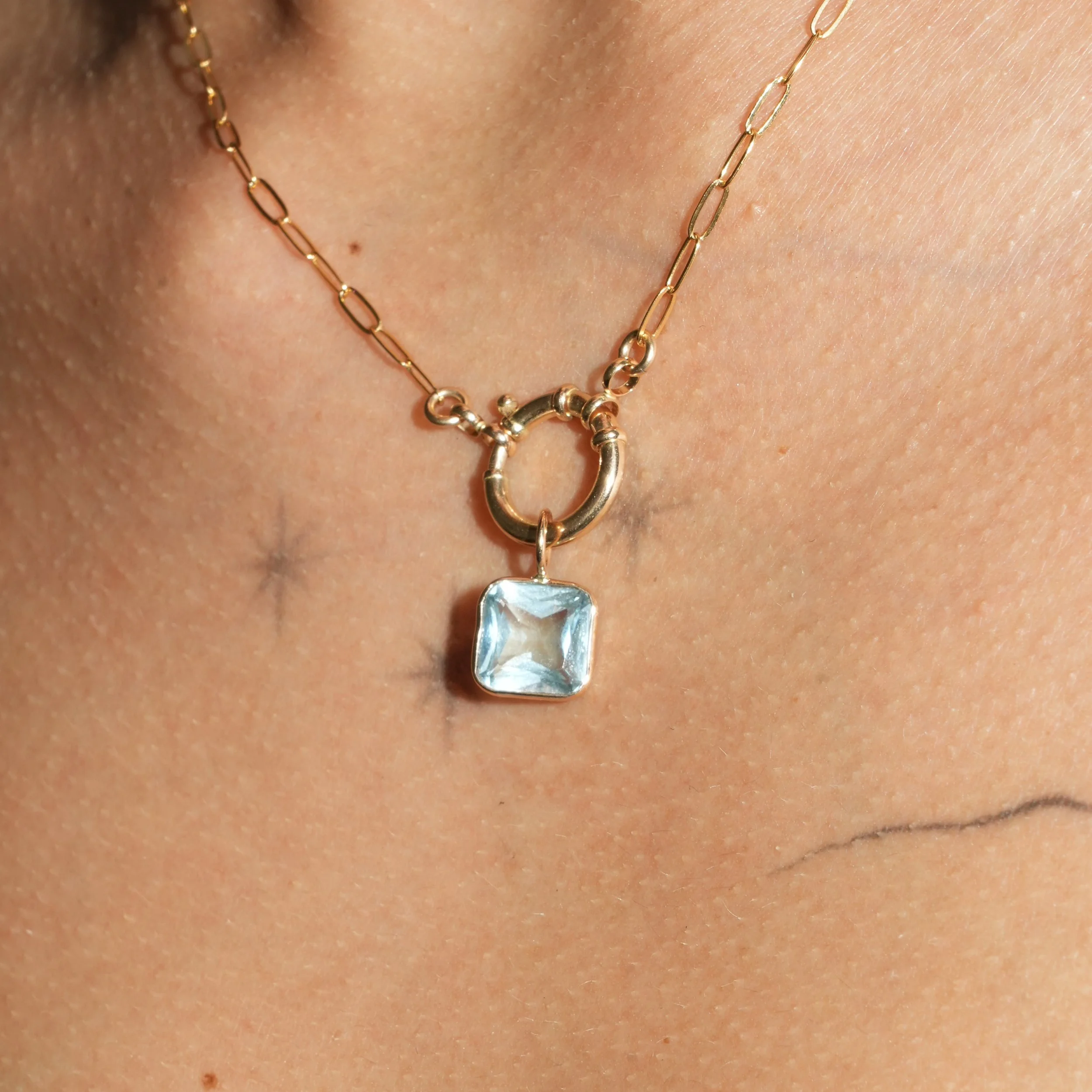 34-37_Sky Blue Topaz_14ky_neck_08-31-2025 3.jpg
