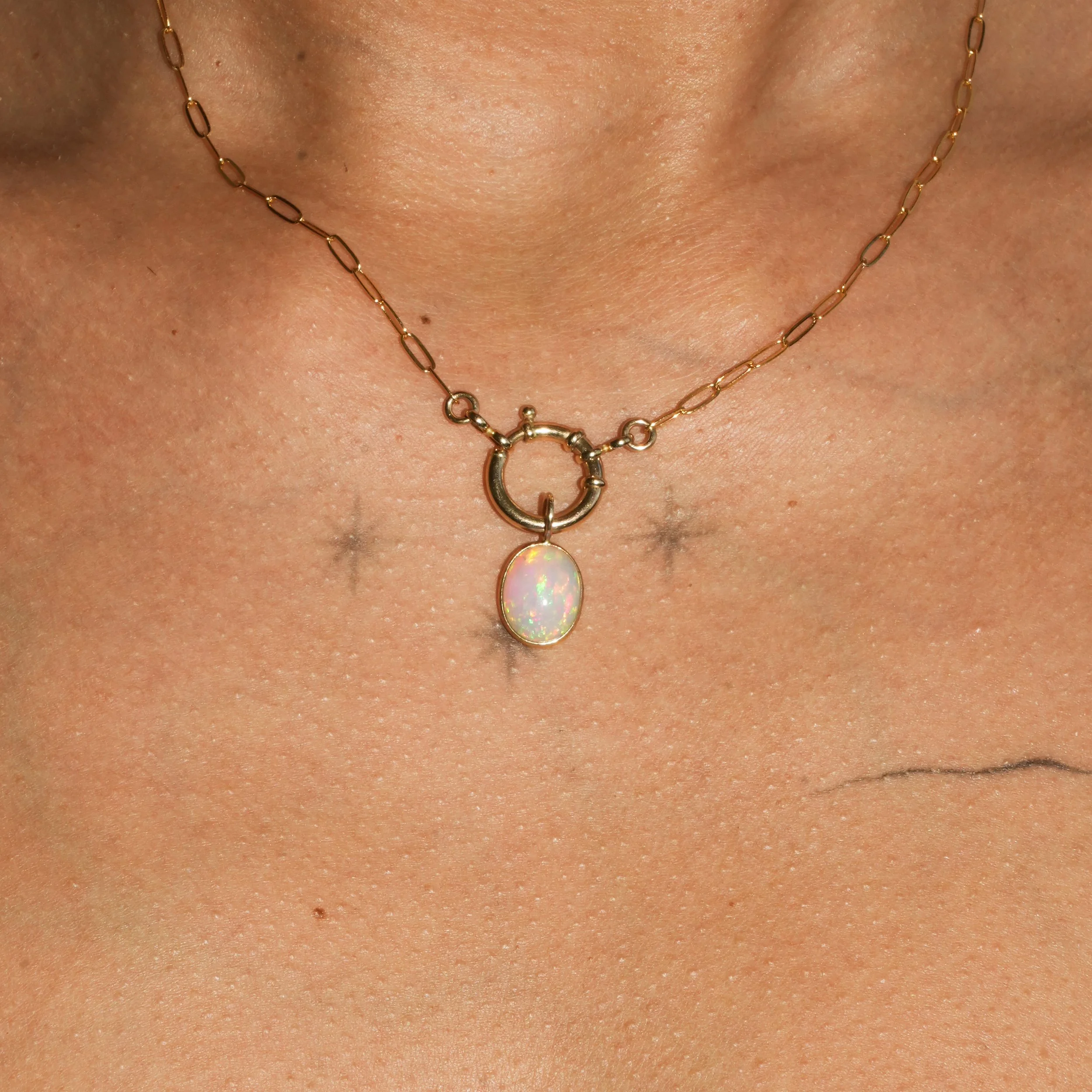140-141_Opal_14ky_neck_08-31-2025 2.jpg