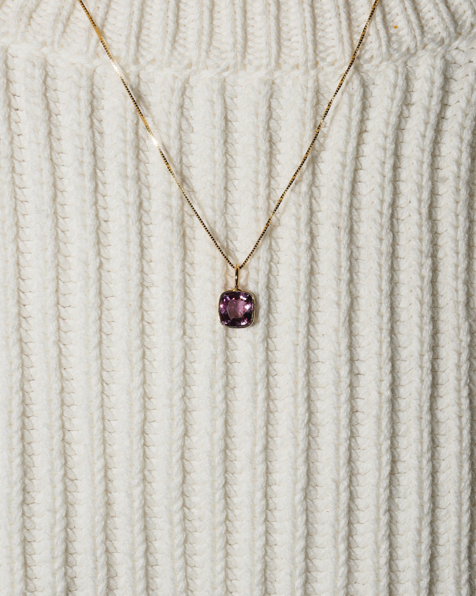 285_spinel_yellow14k_neck 2.JPG