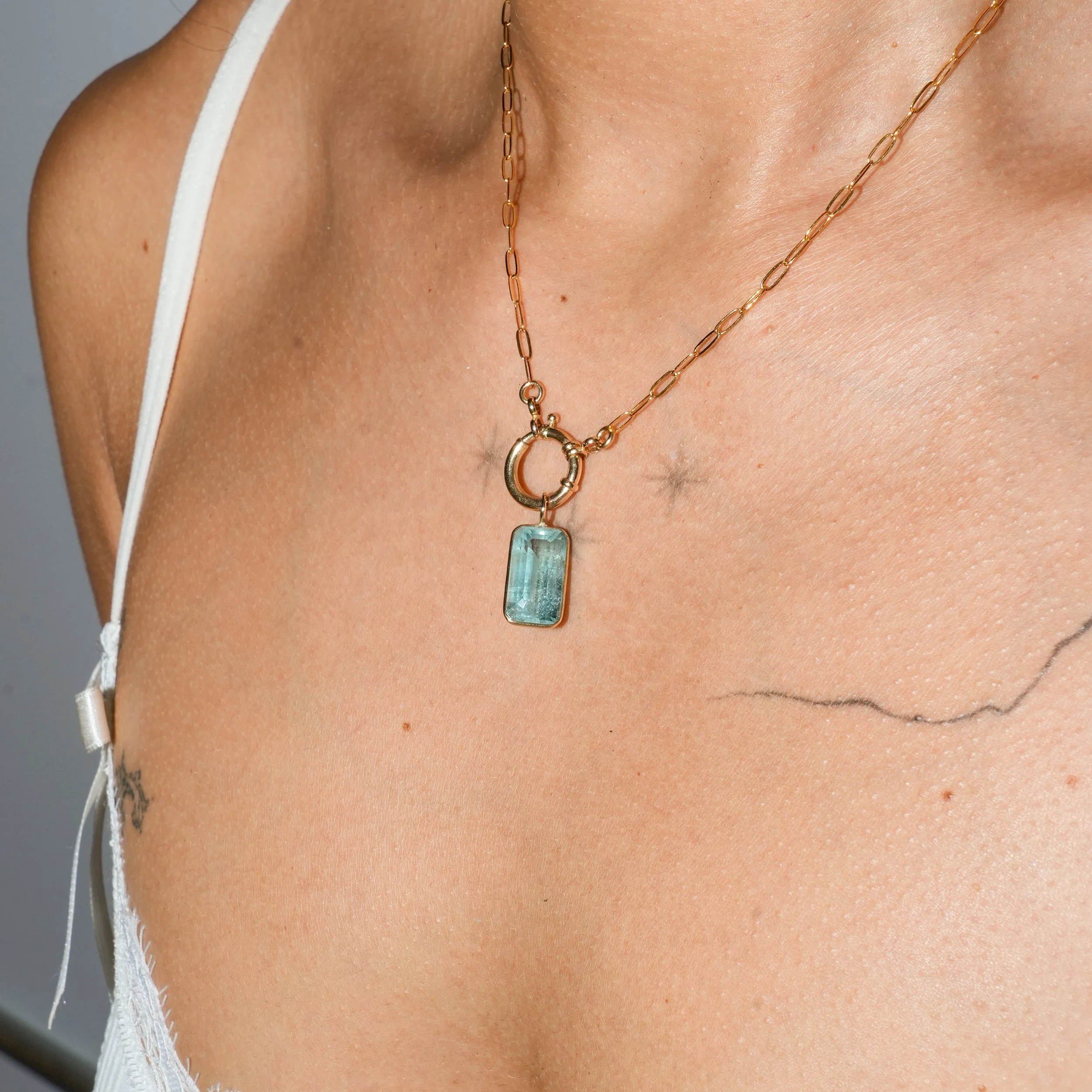 1361_Aquamarine_14ky_neck_08-31-2025 3.jpg