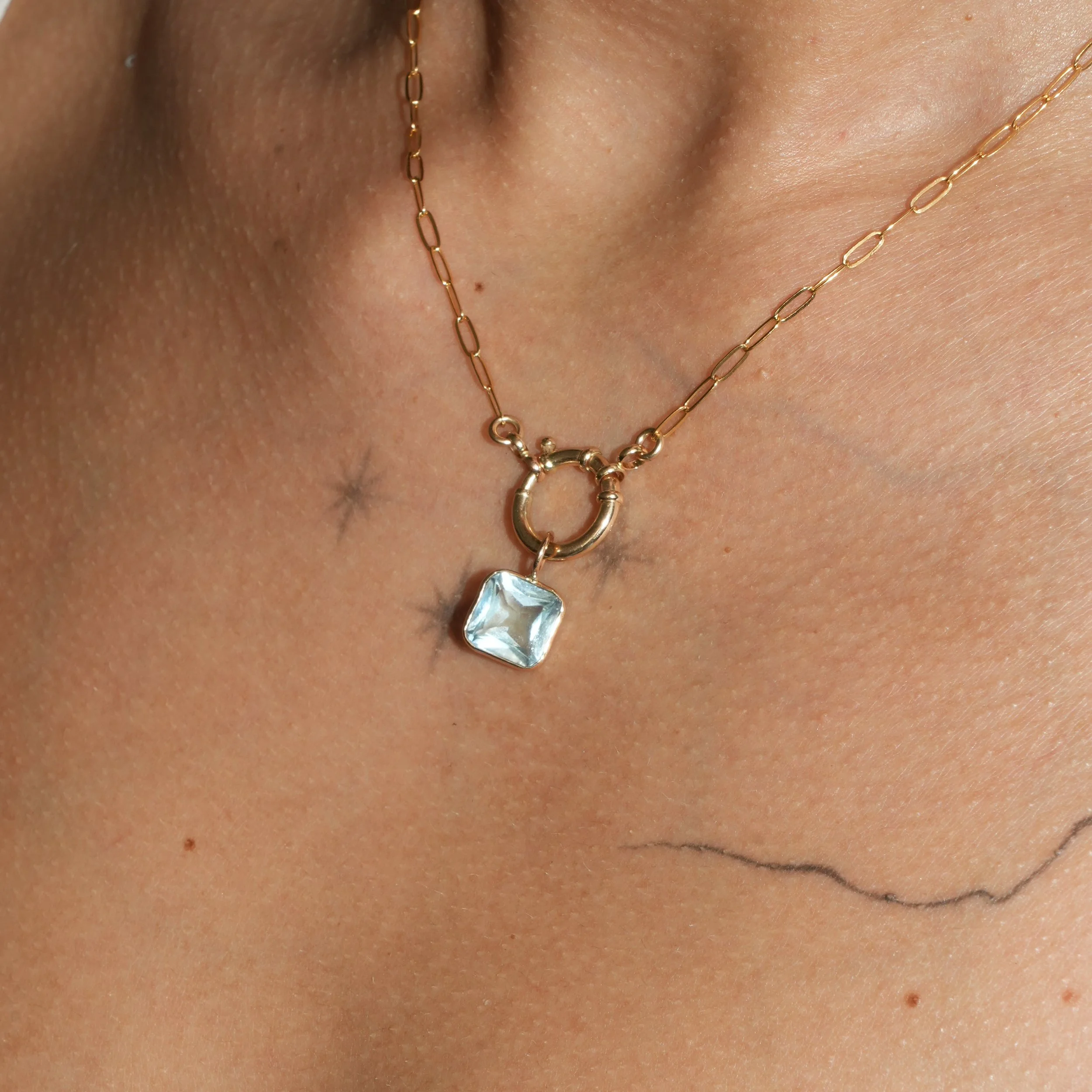 34-37_Sky Blue Topaz_14ky_neck_08-31-2025 2.jpg
