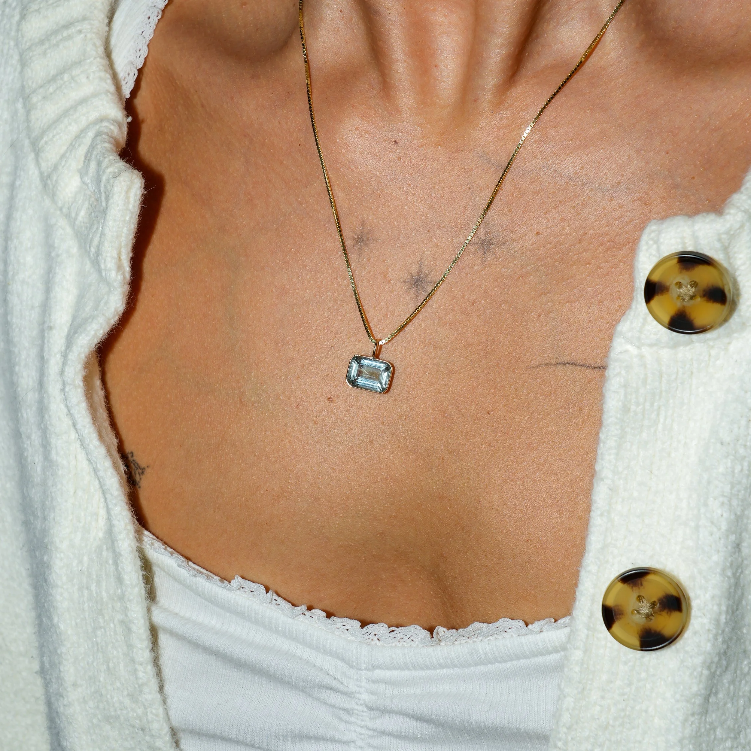 1941_Aquamarine_14ky_neck_09-14-2025 2.jpg