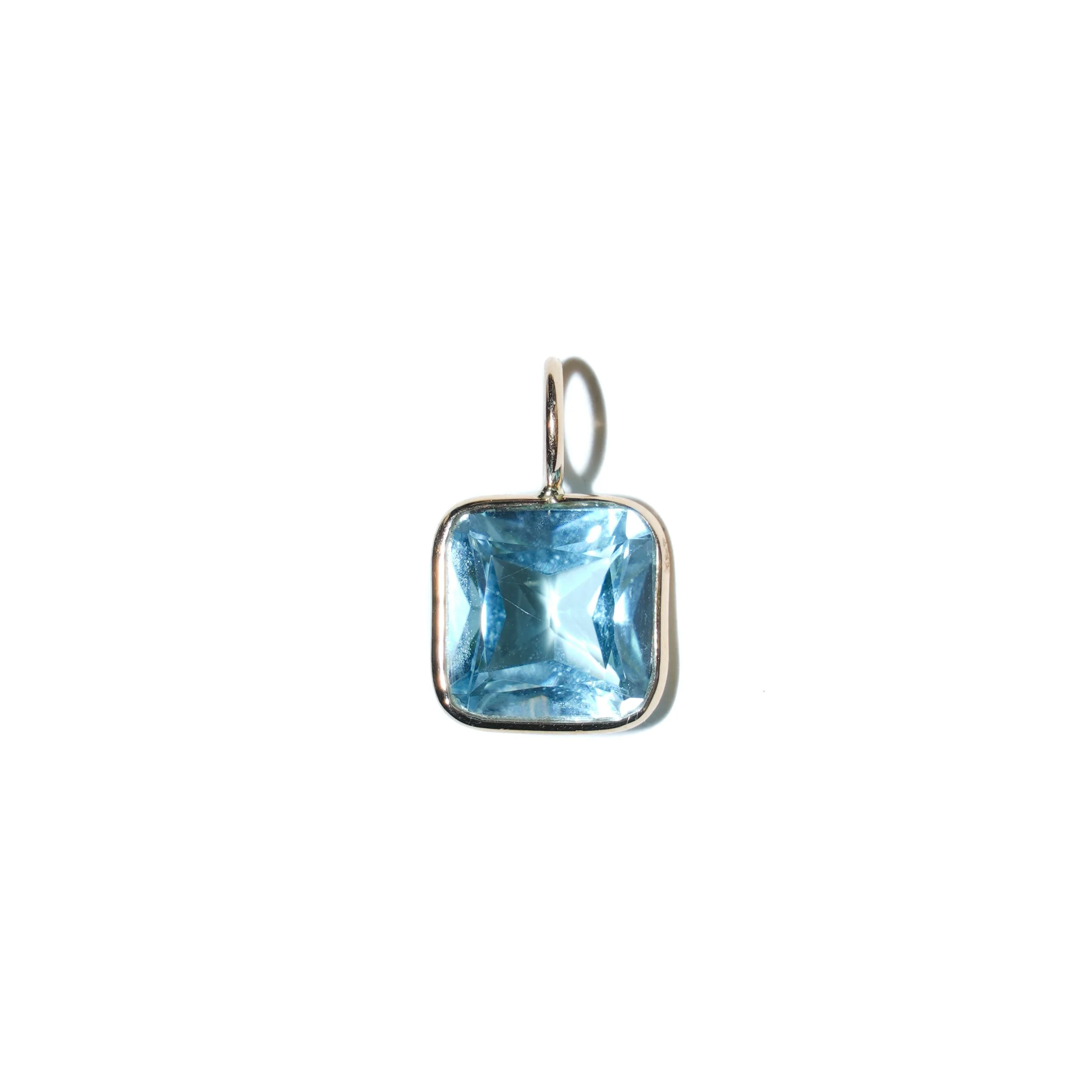 34-37_Sky Blue Topaz_14ky_flat_08-31-2025 1.jpg