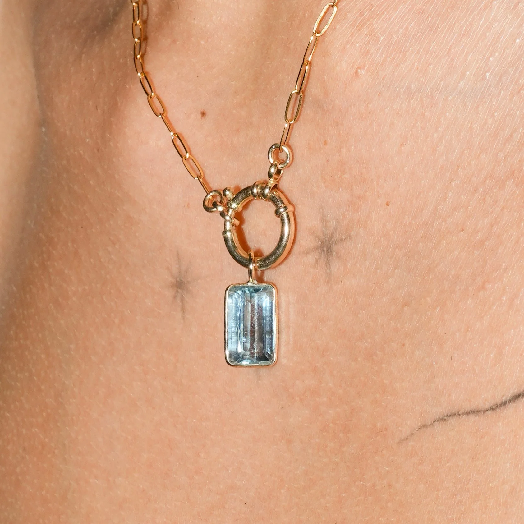 1343_Aquamarine_14ky_neck_08-31-2025 1.jpg
