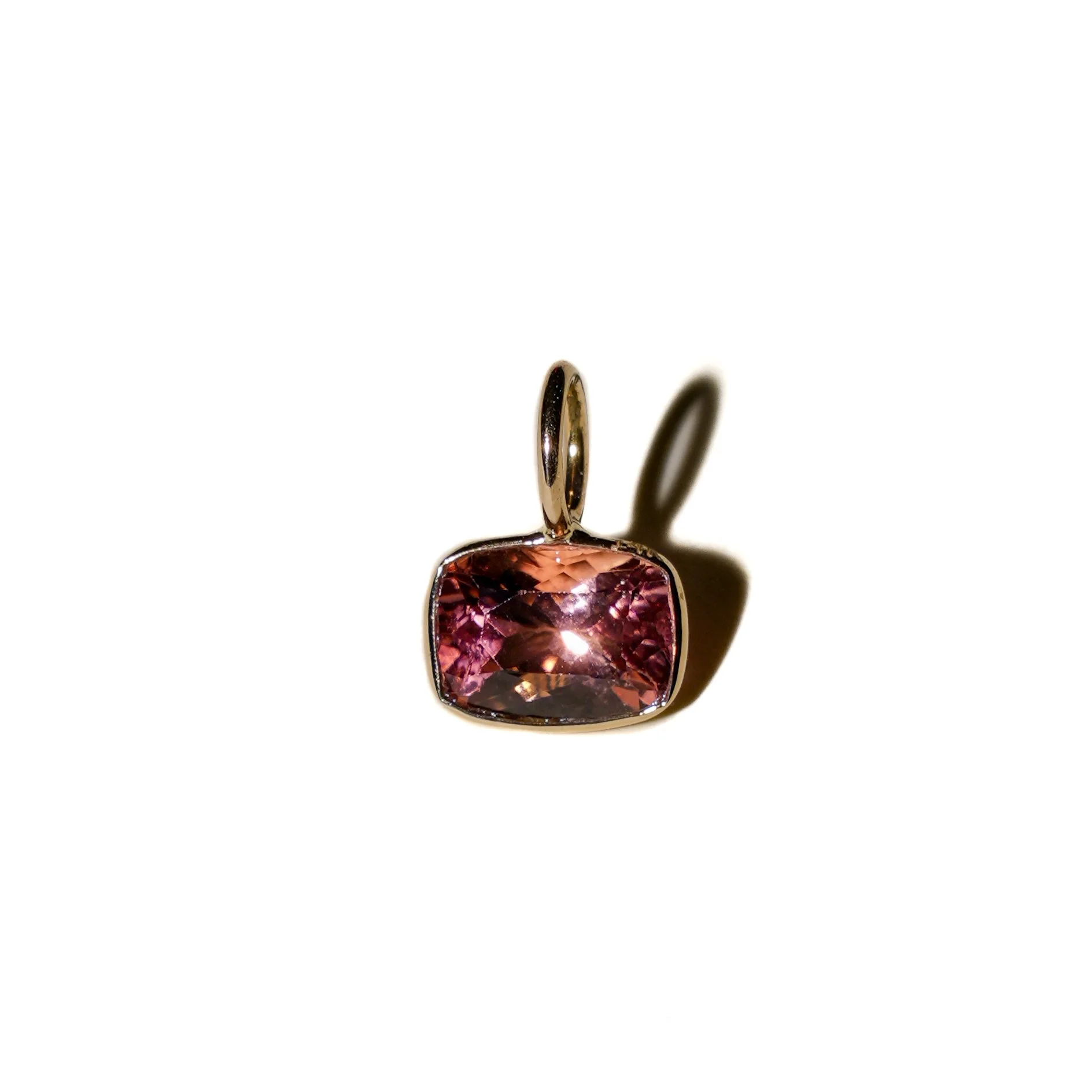 1760_Pink Tourmaline_14ky_flat_09-21-2025 2.jpg