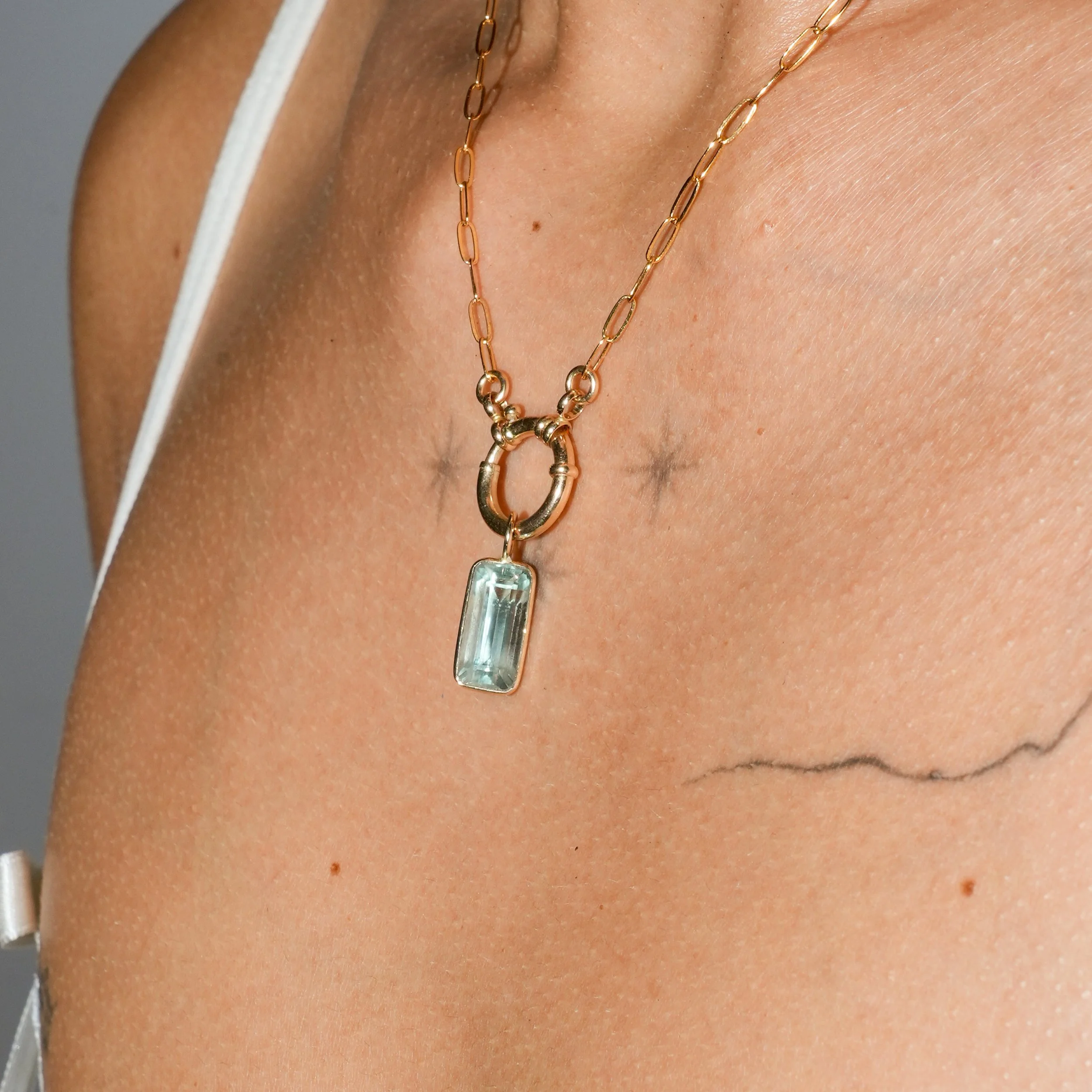 1351_Aquamarine_14ky_neck_08-31-2025 4.jpg