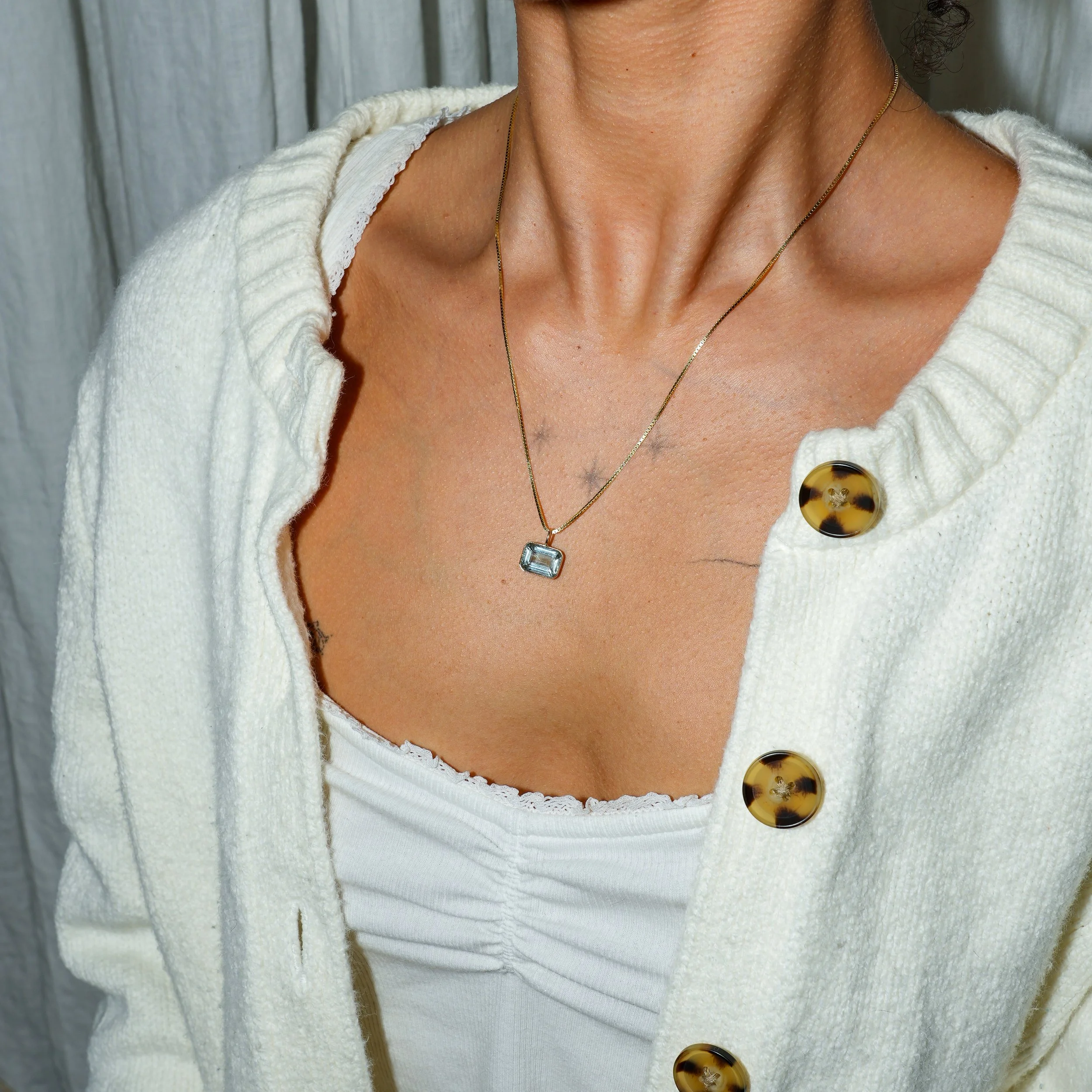1941_Aquamarine_14ky_neck_09-14-2025 3.jpg