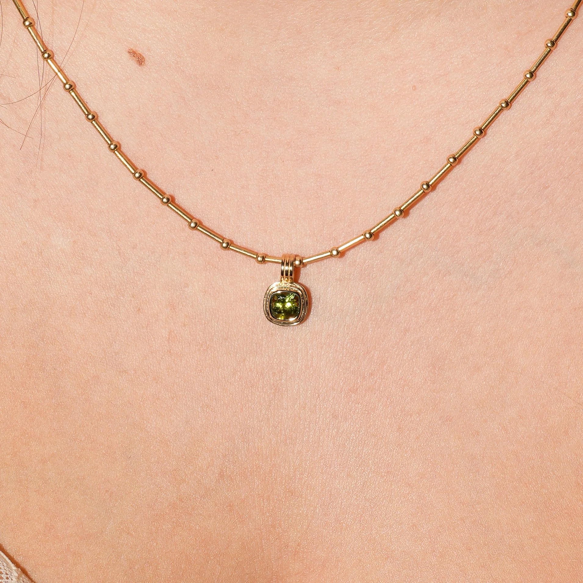 1967_Green Tourmaline_14ky_neck_09-21-2025 1.jpg