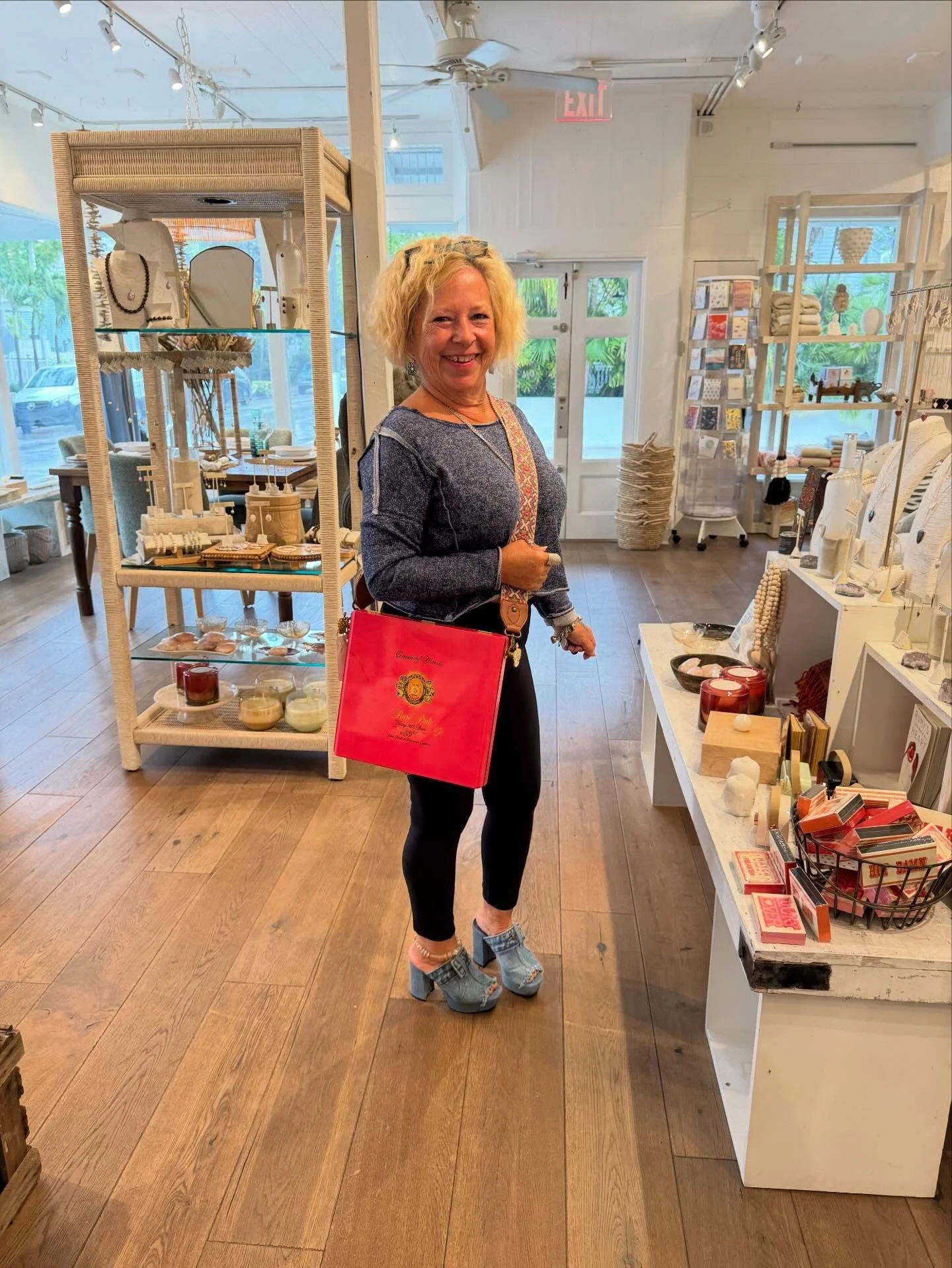 Still time to meet Meg of Vagabond Bags today and grab one of her amazing creations!! All unique and repurposed! A statement for sure!! 😍