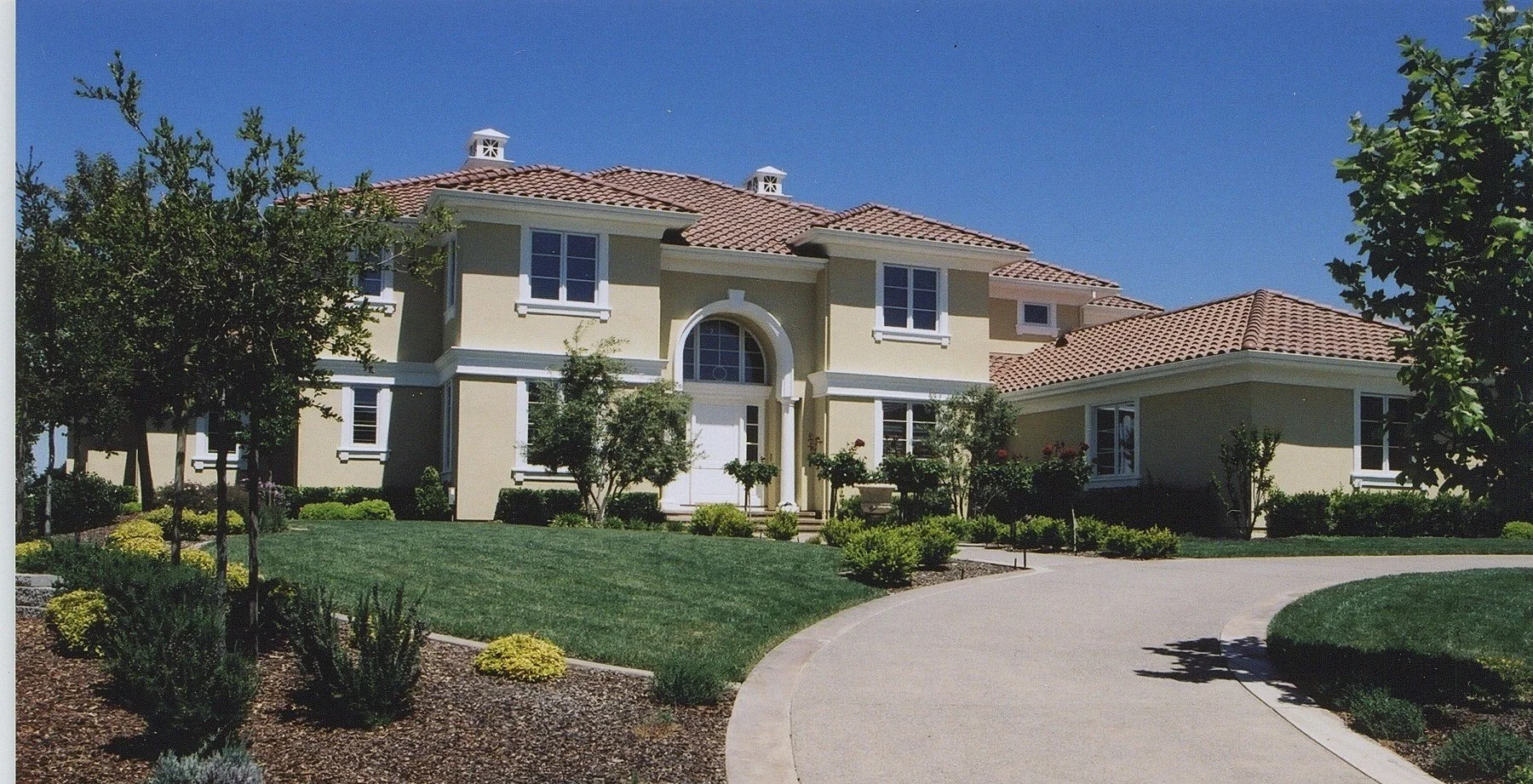 1-Exterior Front-5N.JPG