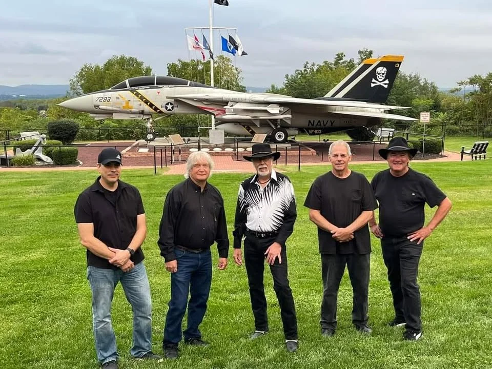 WAITING ON SUNDOWN  - Great Country - 