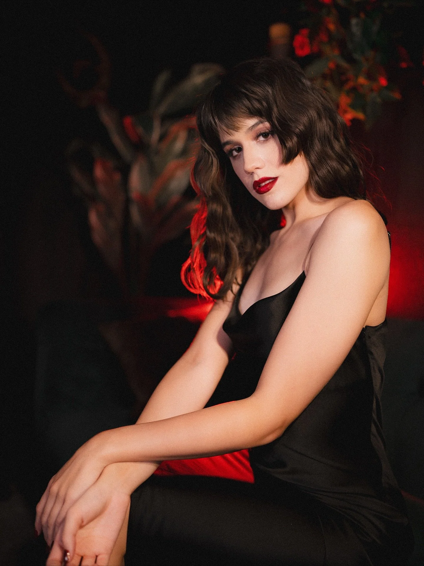 Unmistakably fierce 

Had a fantastically dark + moody photoshoot with the always fabulous Ryn. The confidence and power she holds is undeniable. 

Model: @ryndanielle 
Photographer: @its.ivanvargas 
Studio: @wzrdmgk_studios 

#darkandmoody #studioph