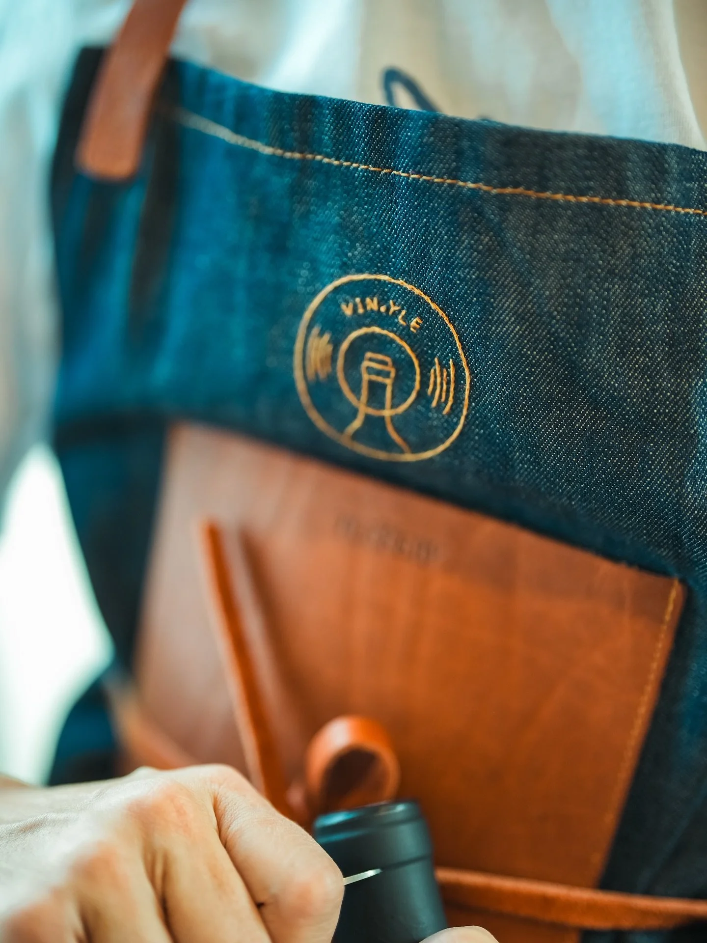 🎹Back into my old ways again ! Mes travers pas si travers : le vin, le son, le bon.
Avec quelques nouveaut&eacute;s quand m&ecirc;me.

Quel kiffe de retrouver mon m&eacute;tier &agrave; nouveau apr&egrave;s ce deuxi&egrave;me cong&eacute; maternit&e