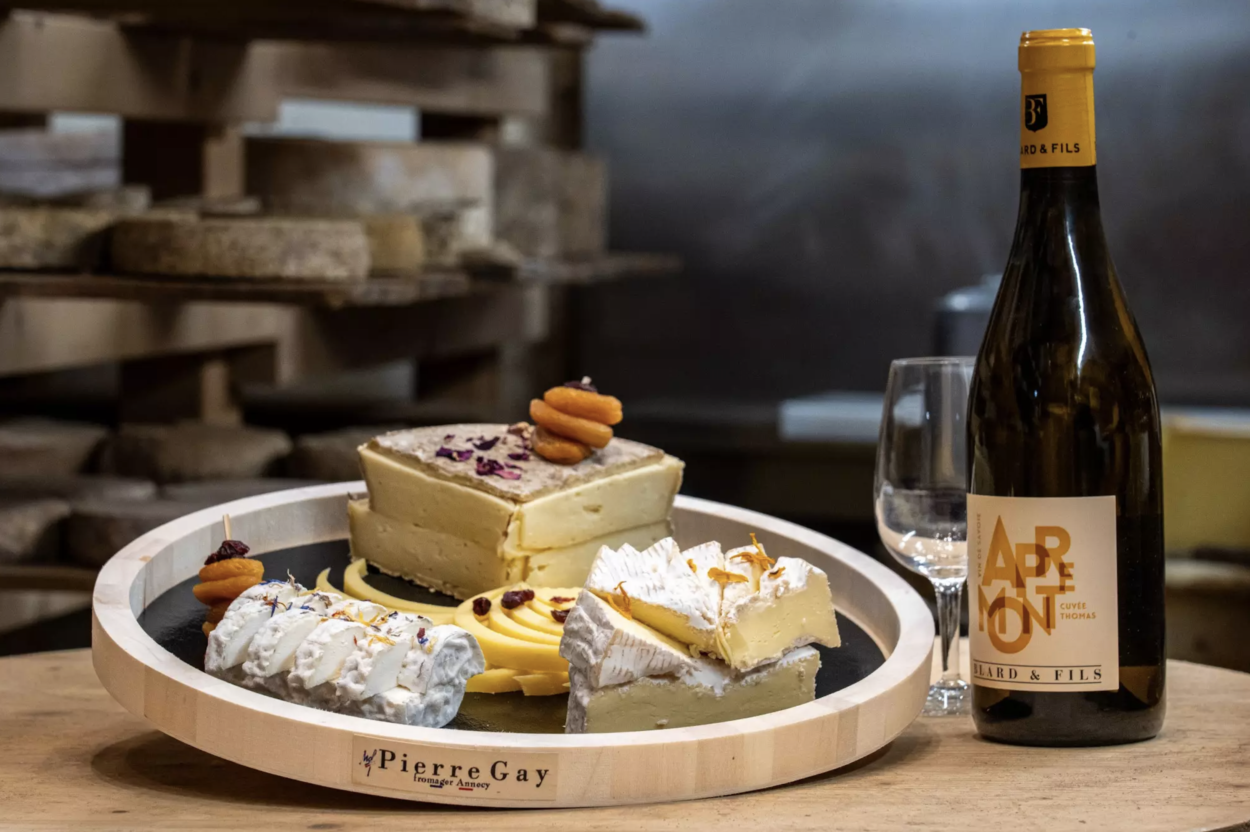 Dégustation Annecy vins et fromages chez Pierre Gay, Meilleur Ouvrier de France à Annecy