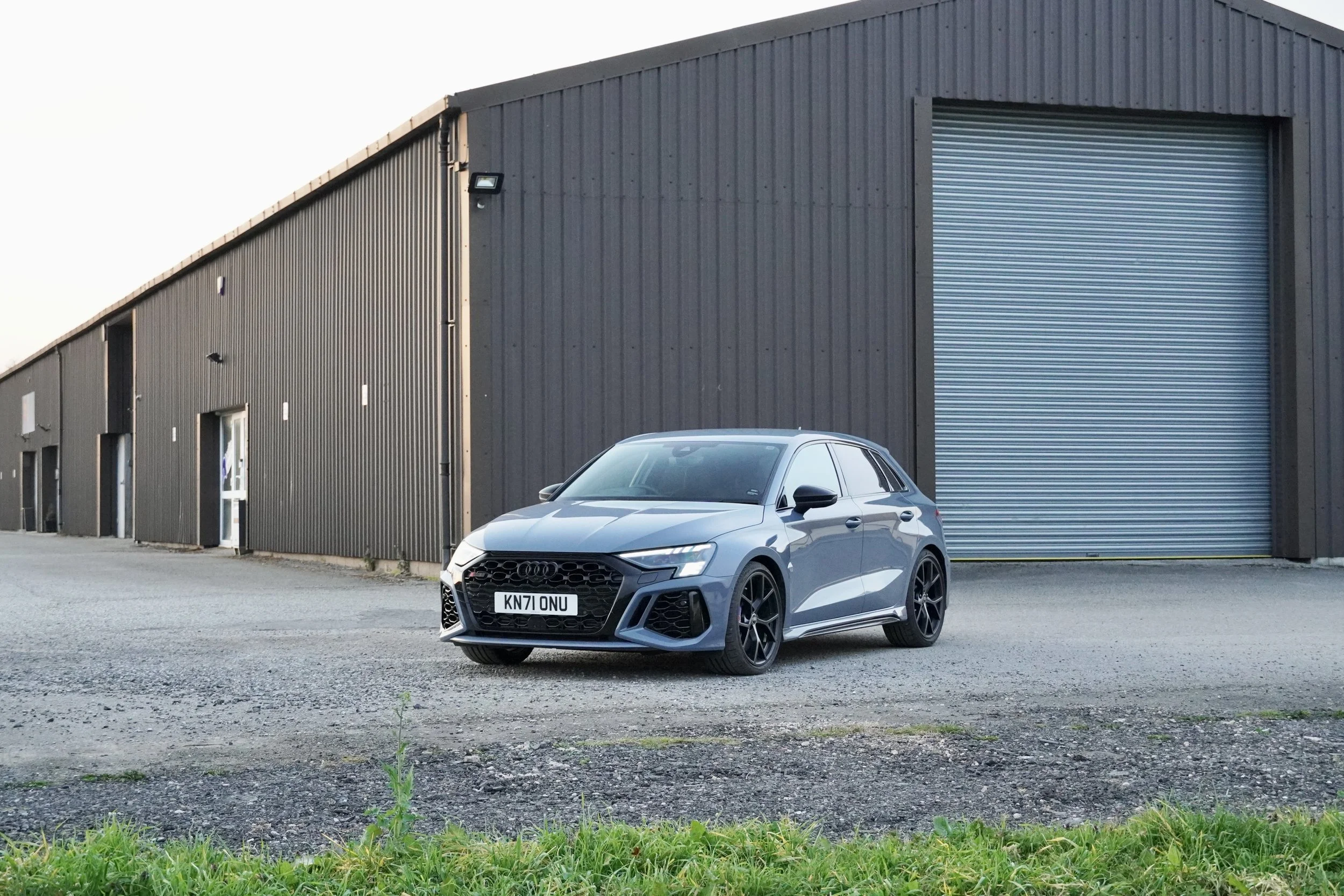 Review | Audi RS 3 (now comes with a room full of elephants). 