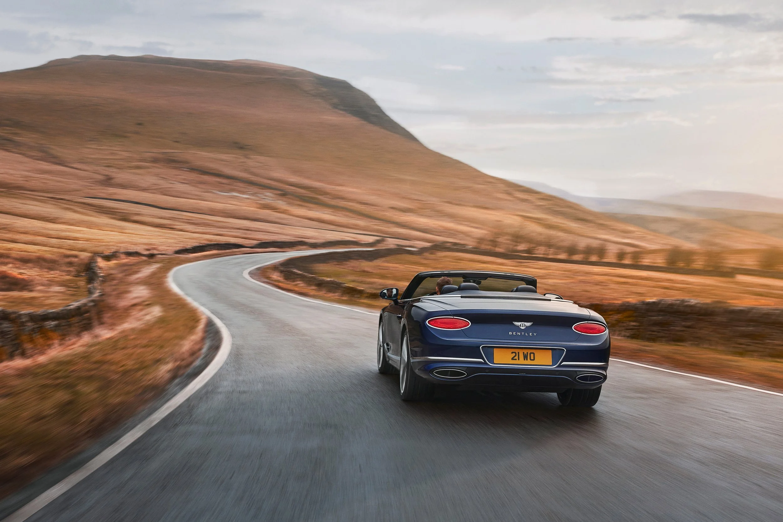 Bentley Continental GTC Speed (6).jpg