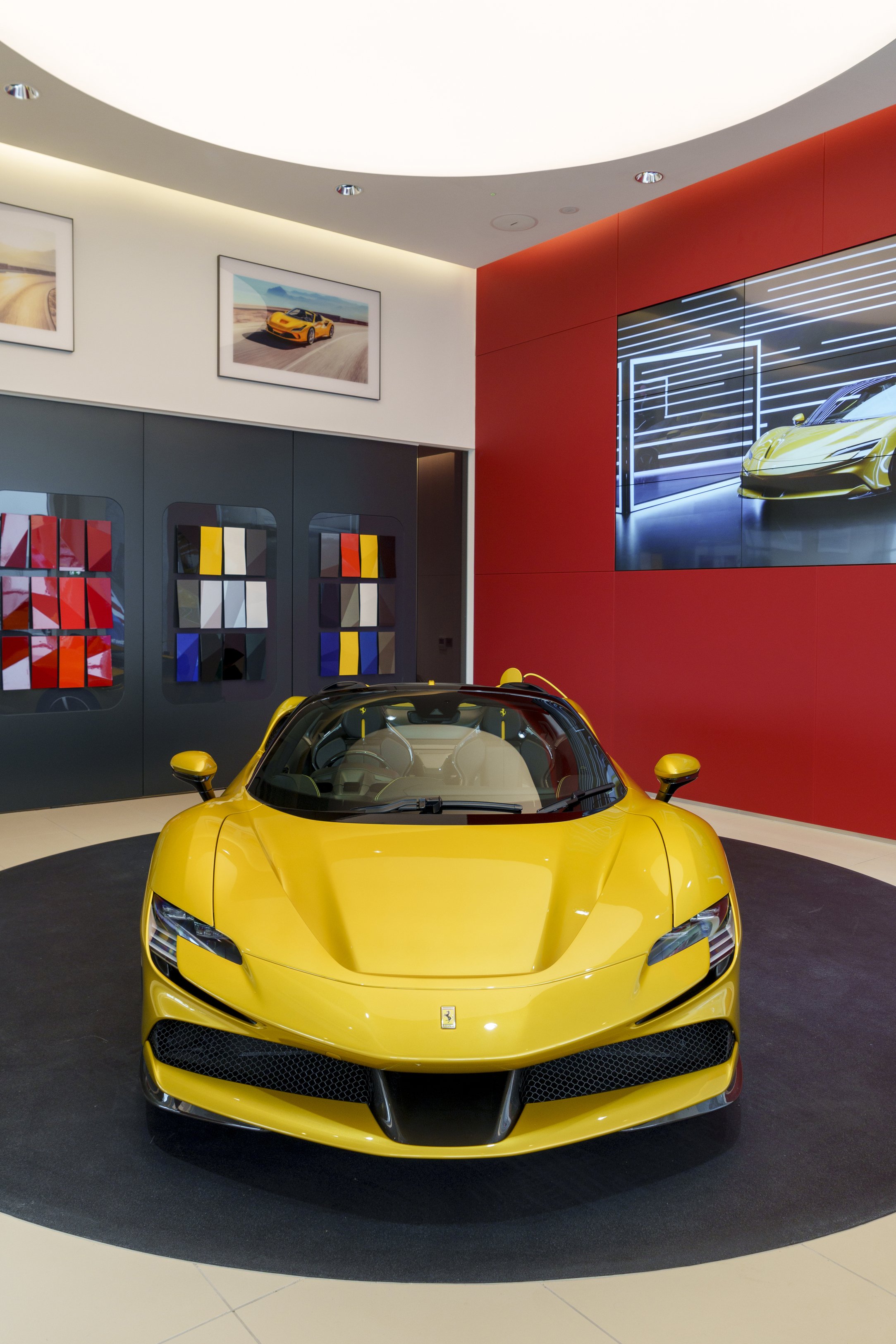 GraypaulFerrariGlasgow┬®PhotoMaxEarey056.jpg