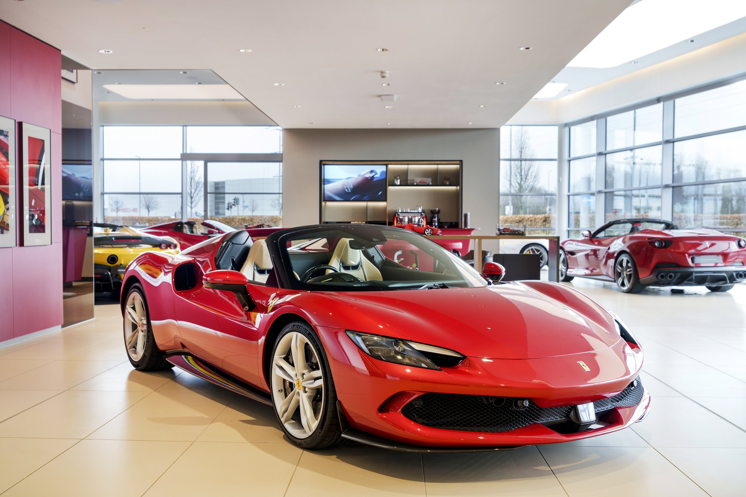 GraypaulFerrariGlasgow┬®PhotoMaxEarey083.jpg