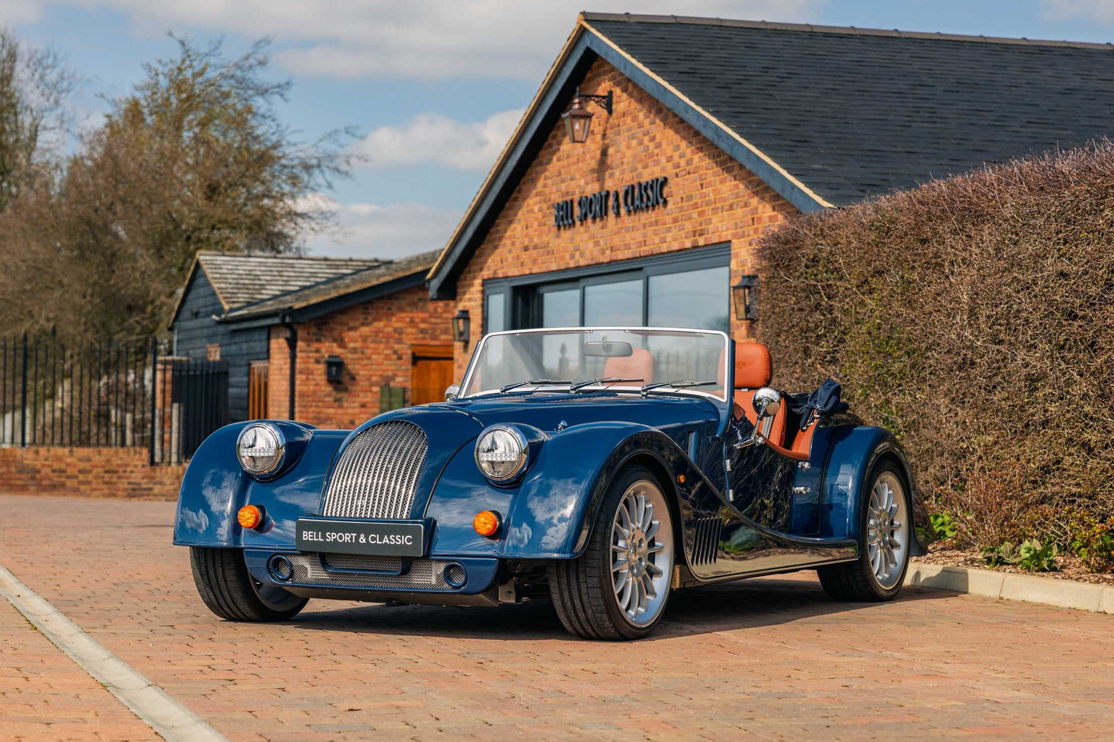 Morgan Arrives in Hertfordshire