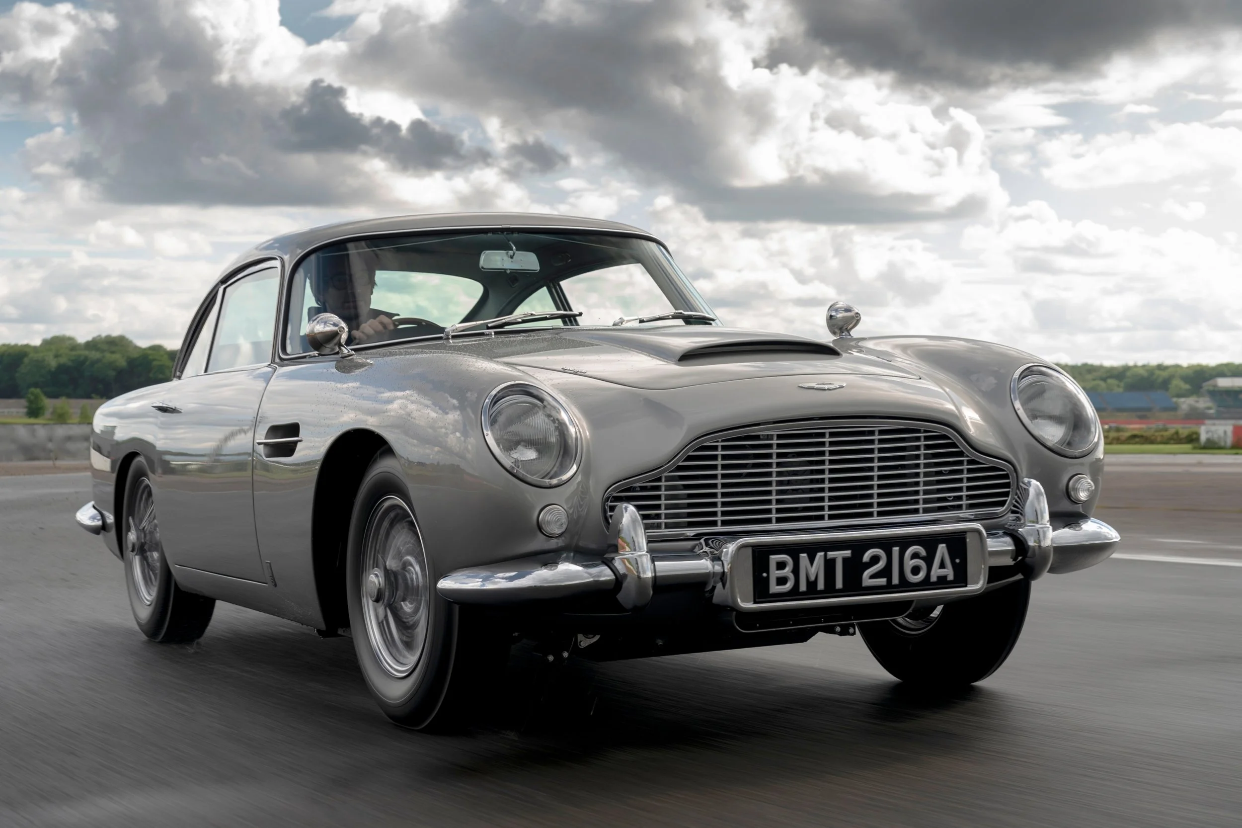 Aston Martin Works Create New Classic Car Components