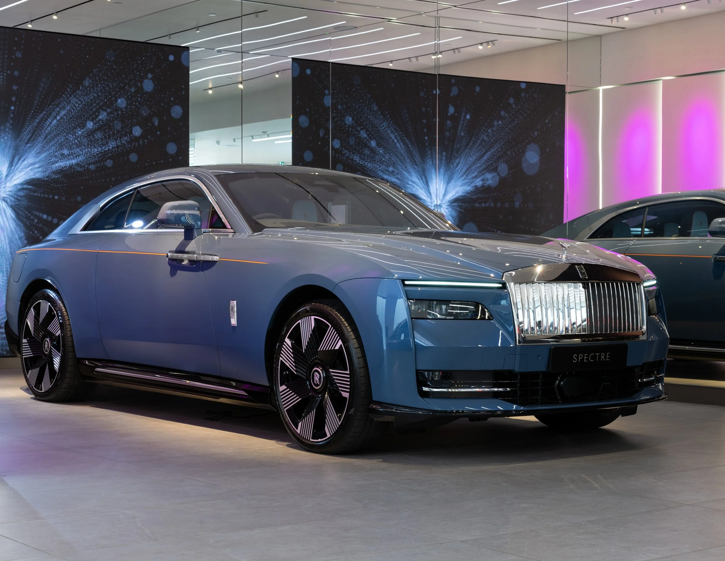 Rolls-Royce Celebrates Premier of Electric Spectre