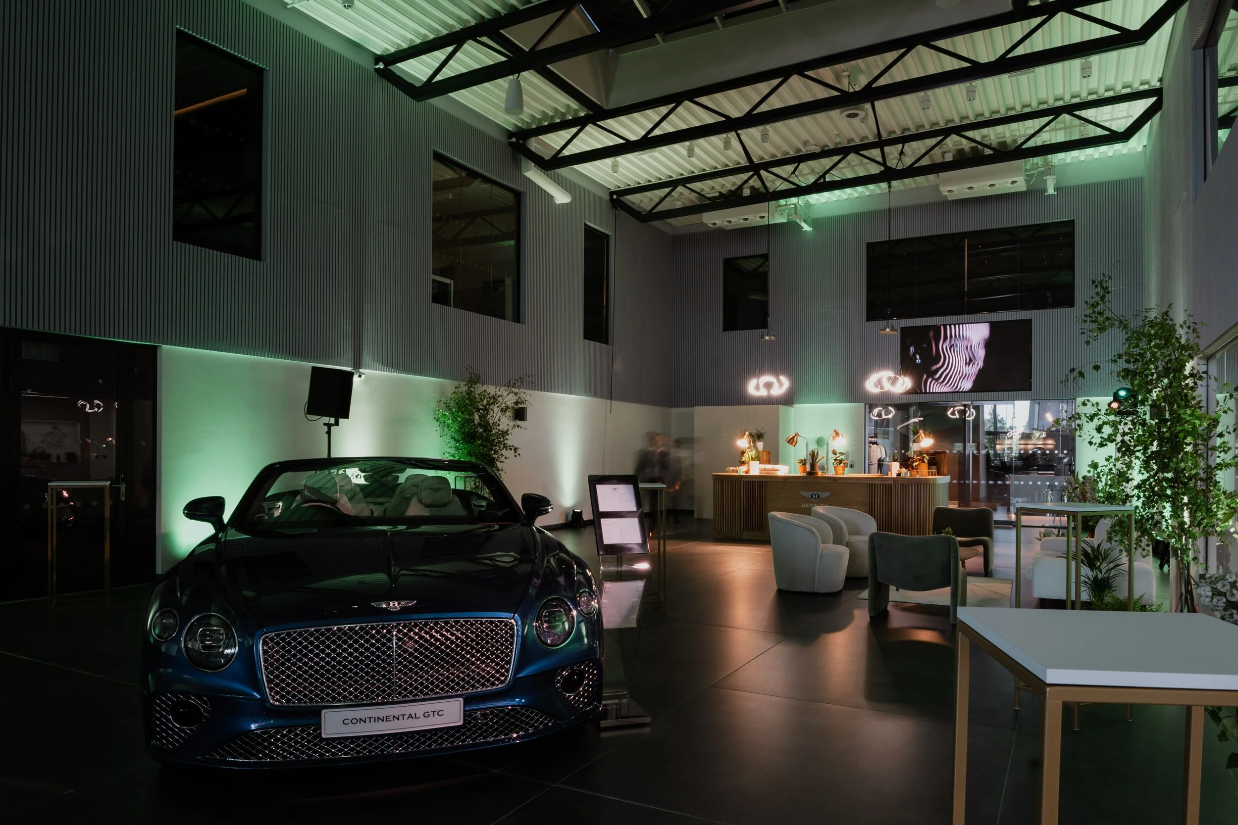 BentleyHatfieldLaunch-04-min.jpg