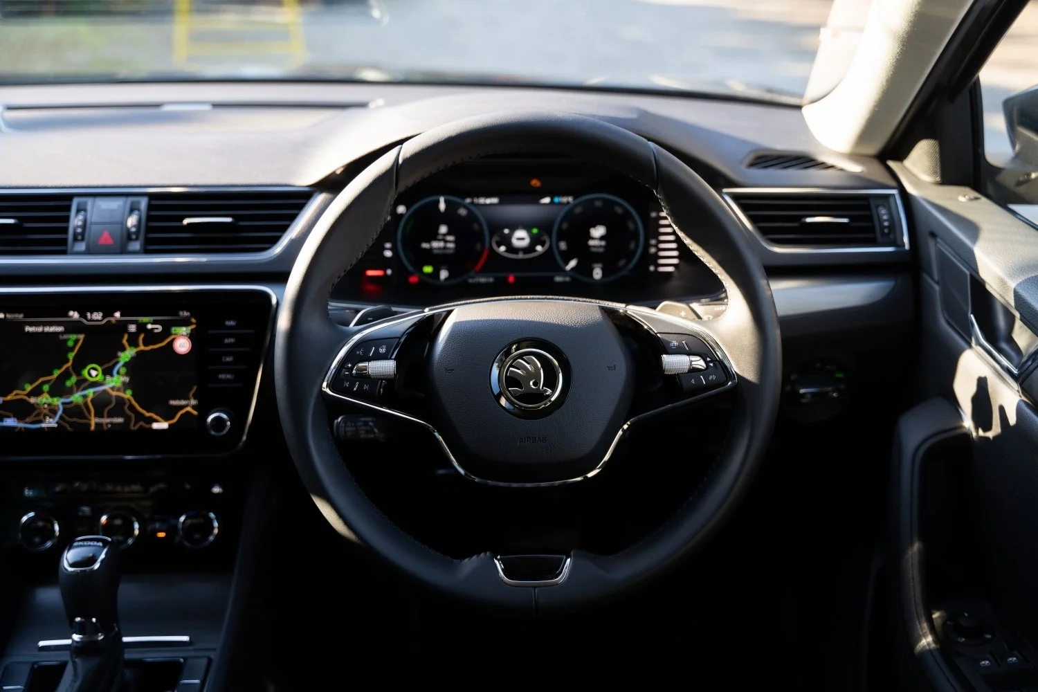 SKODA Superb Estate iV (4).jpg