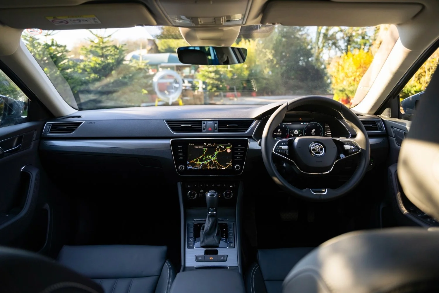 SKODA Superb Estate iV (5).jpg