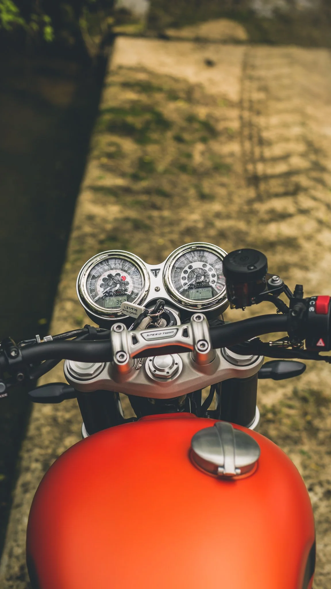 Triumph Twin FULL-15.jpg