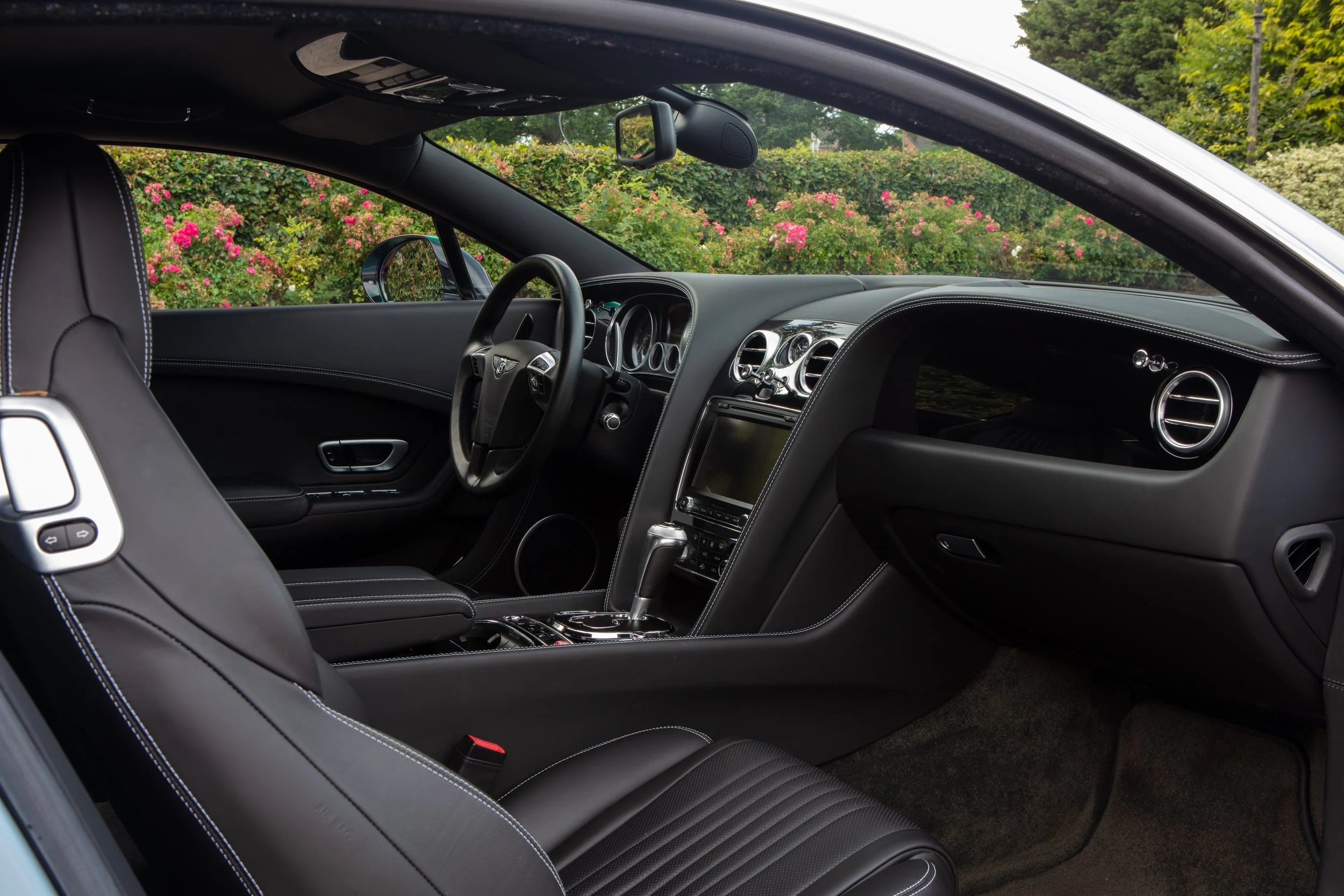 Continental GT V8 S - DA64 UXF - 4.jpeg