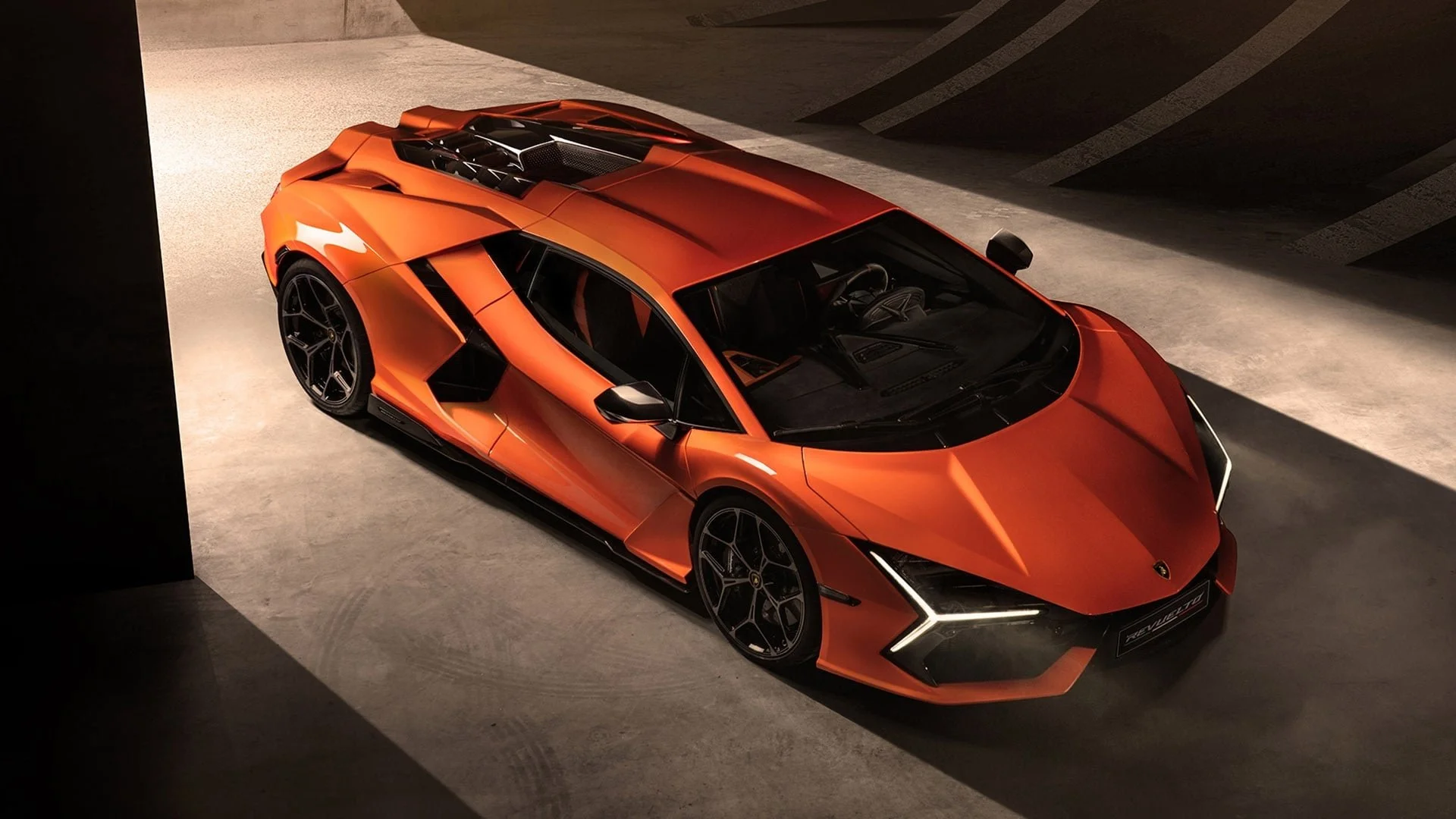 Lamborghini Revuelto Set for Salon Privé Appearance