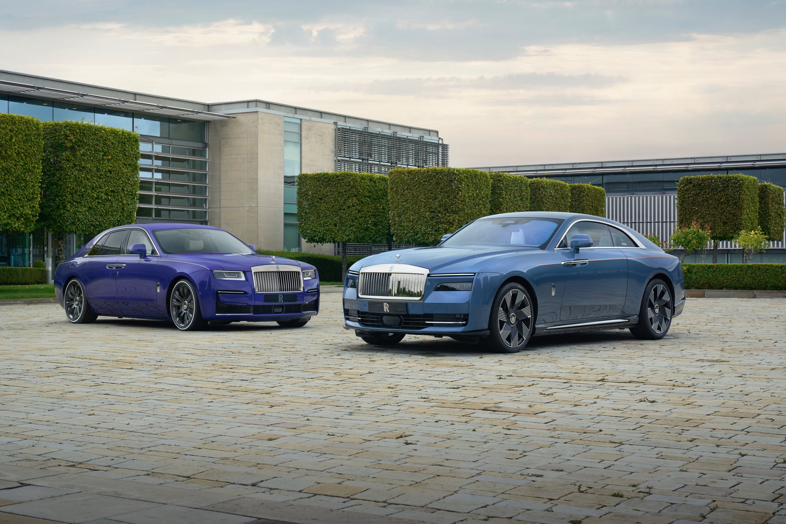 Rolls-Royce to Display Spectre and Ghost at Salon Privé