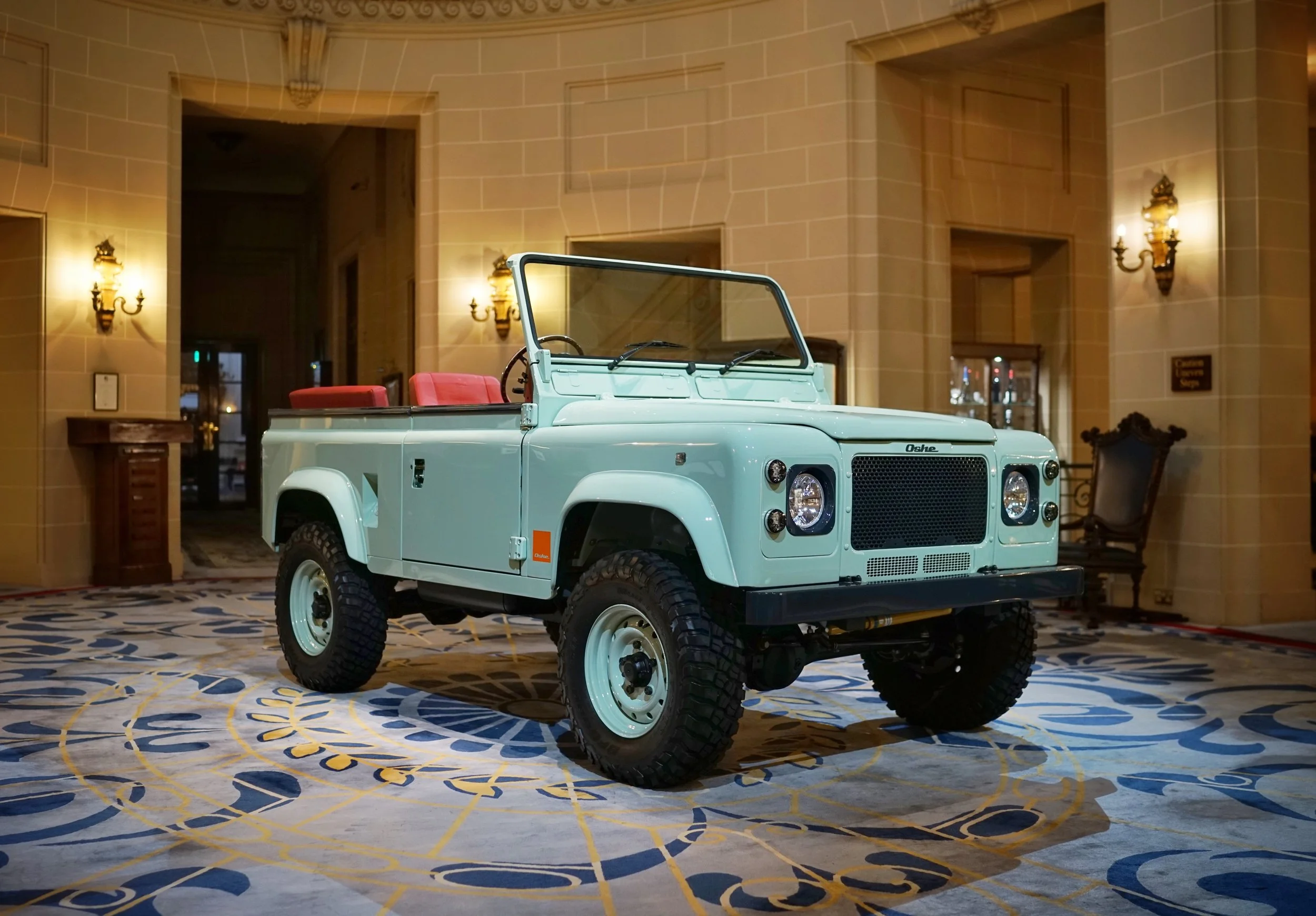 Oshe Automotive&nbsp;Unveils Defender Restomod