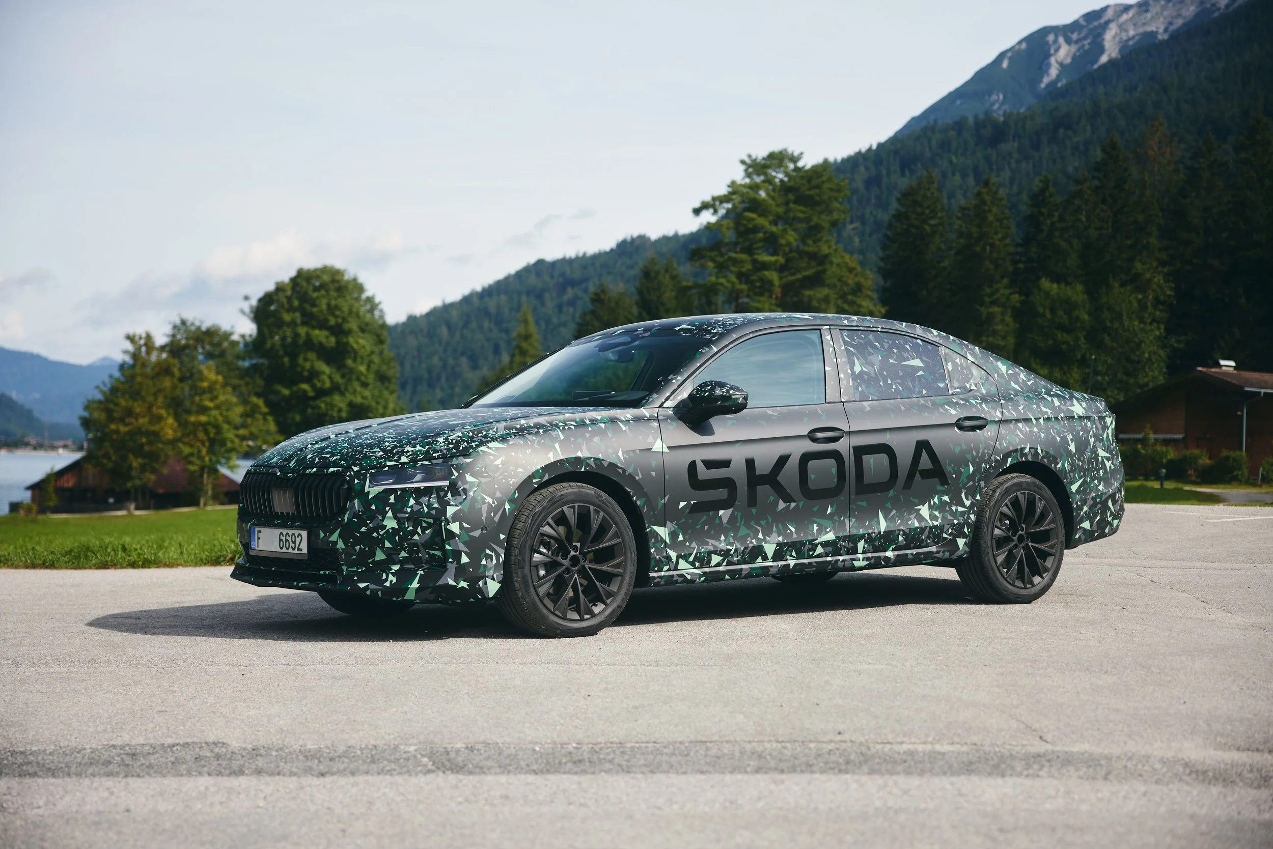 New Skoda Superb&nbsp;to be Offered as Hatch and Estate