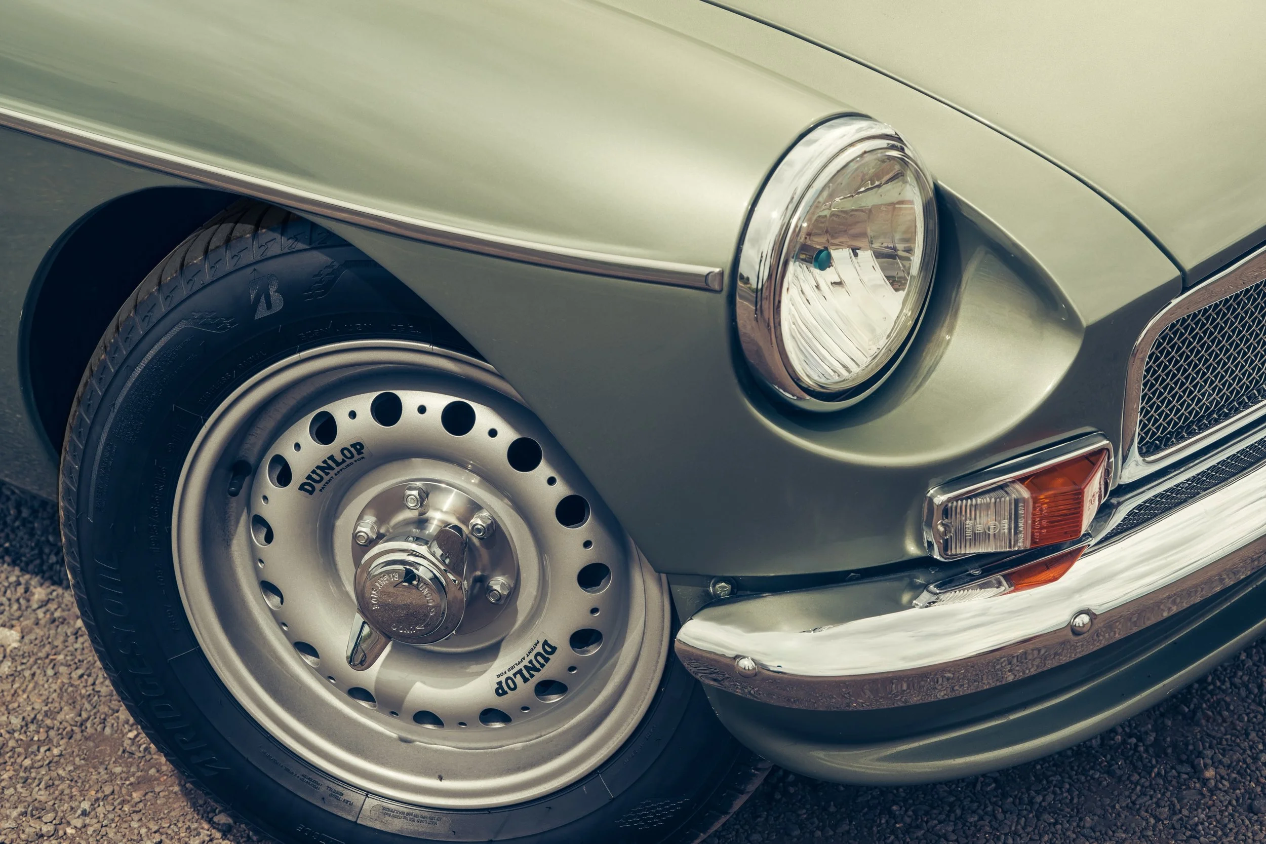 16.FrontlineBEEwheelcloseup.jpg