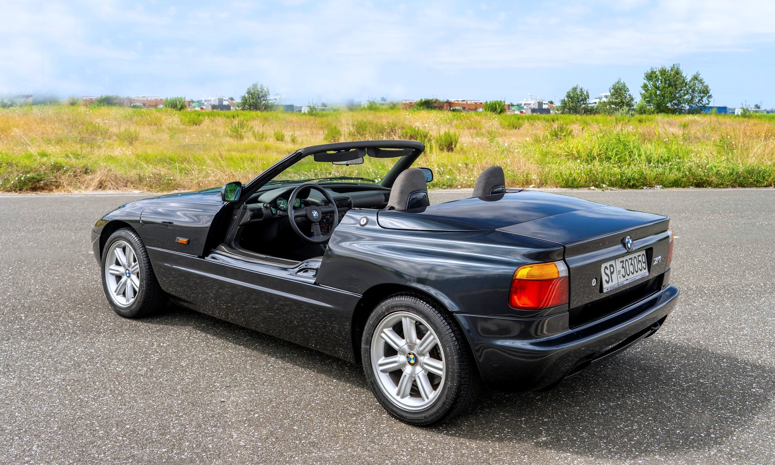 1991Z1RearThreeQuarters.jpg