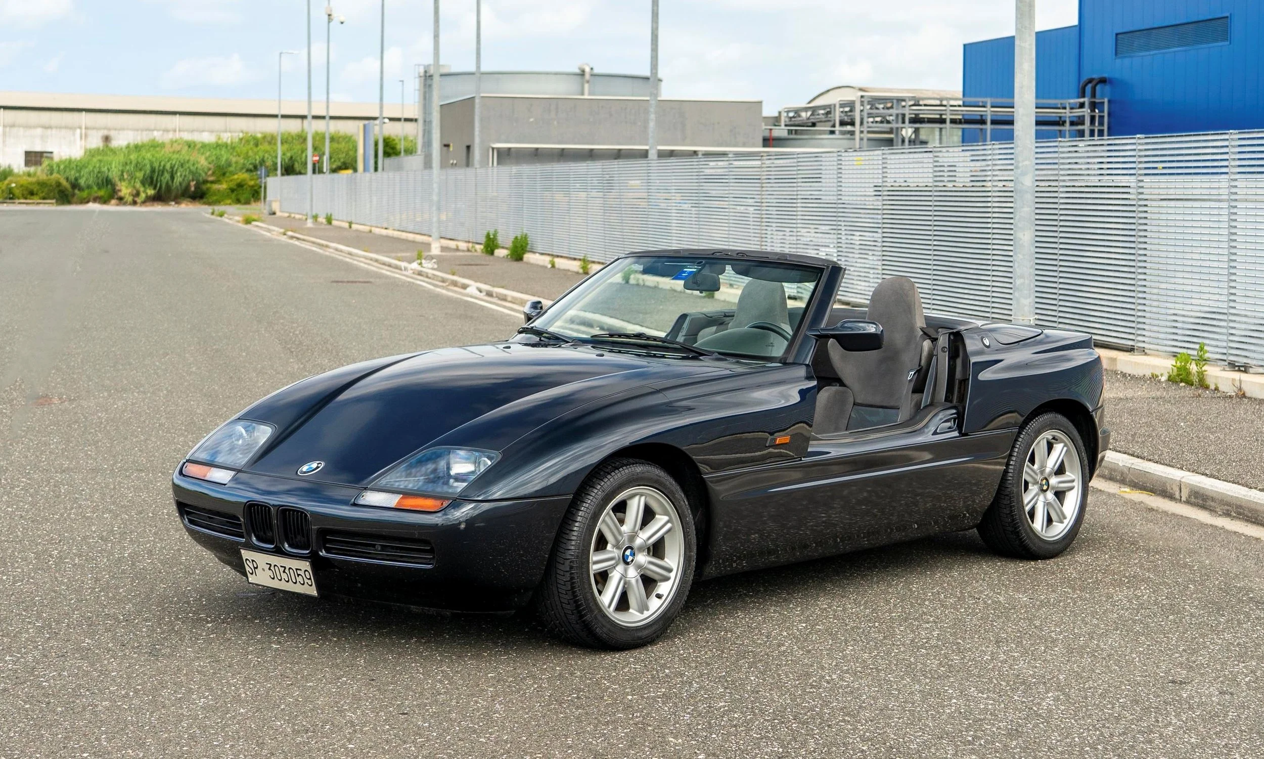 5,800 mile BMW Z1 auctioned by Car &amp; Classic