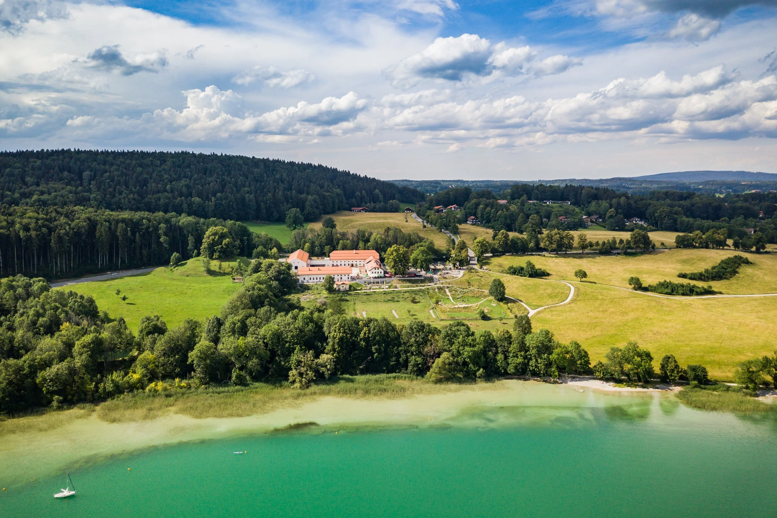 RELEASEGutKaltenbrunn_Lakeview.jpg