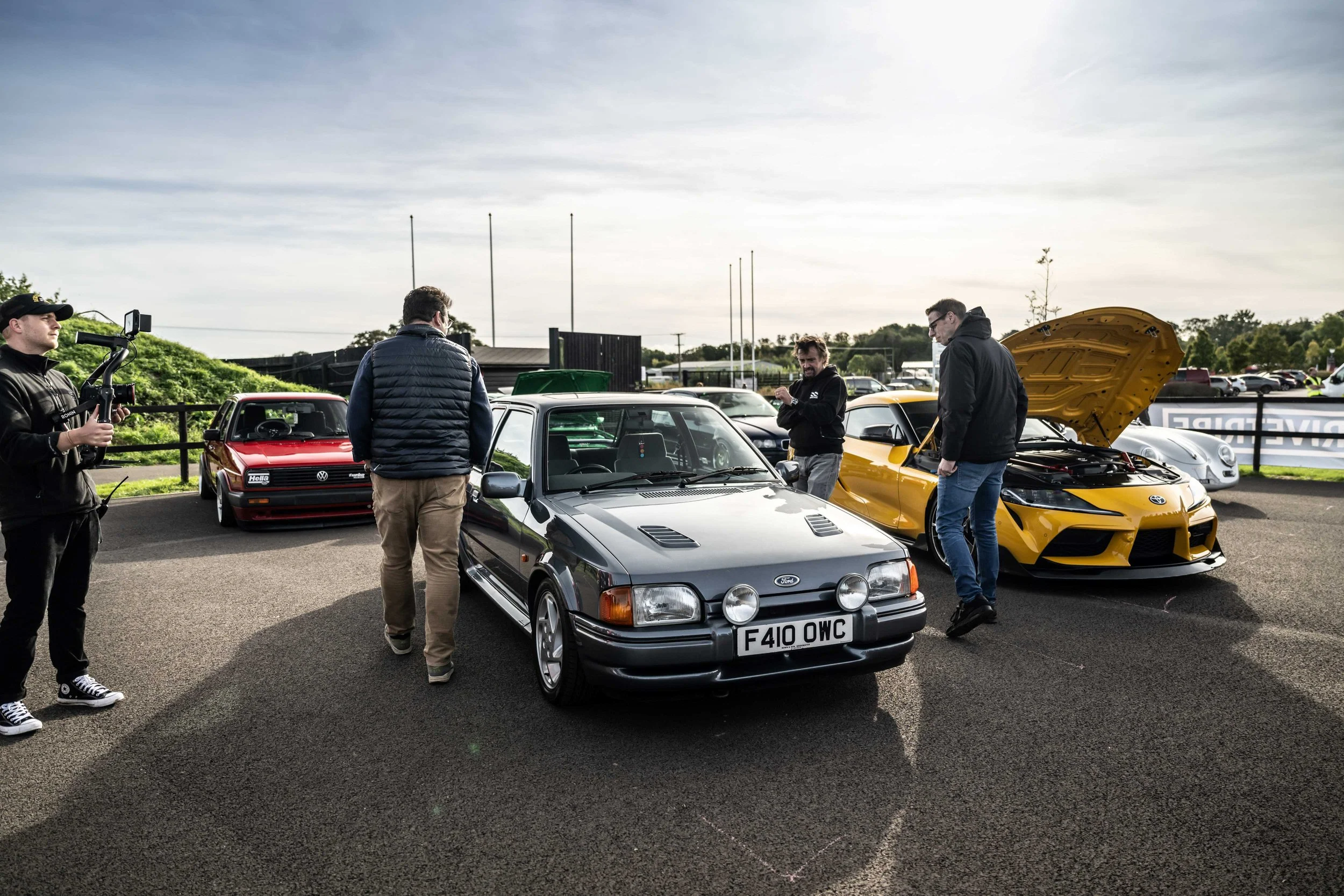 6997-FordEscortRSTurbo-winnerShownShine.jpg