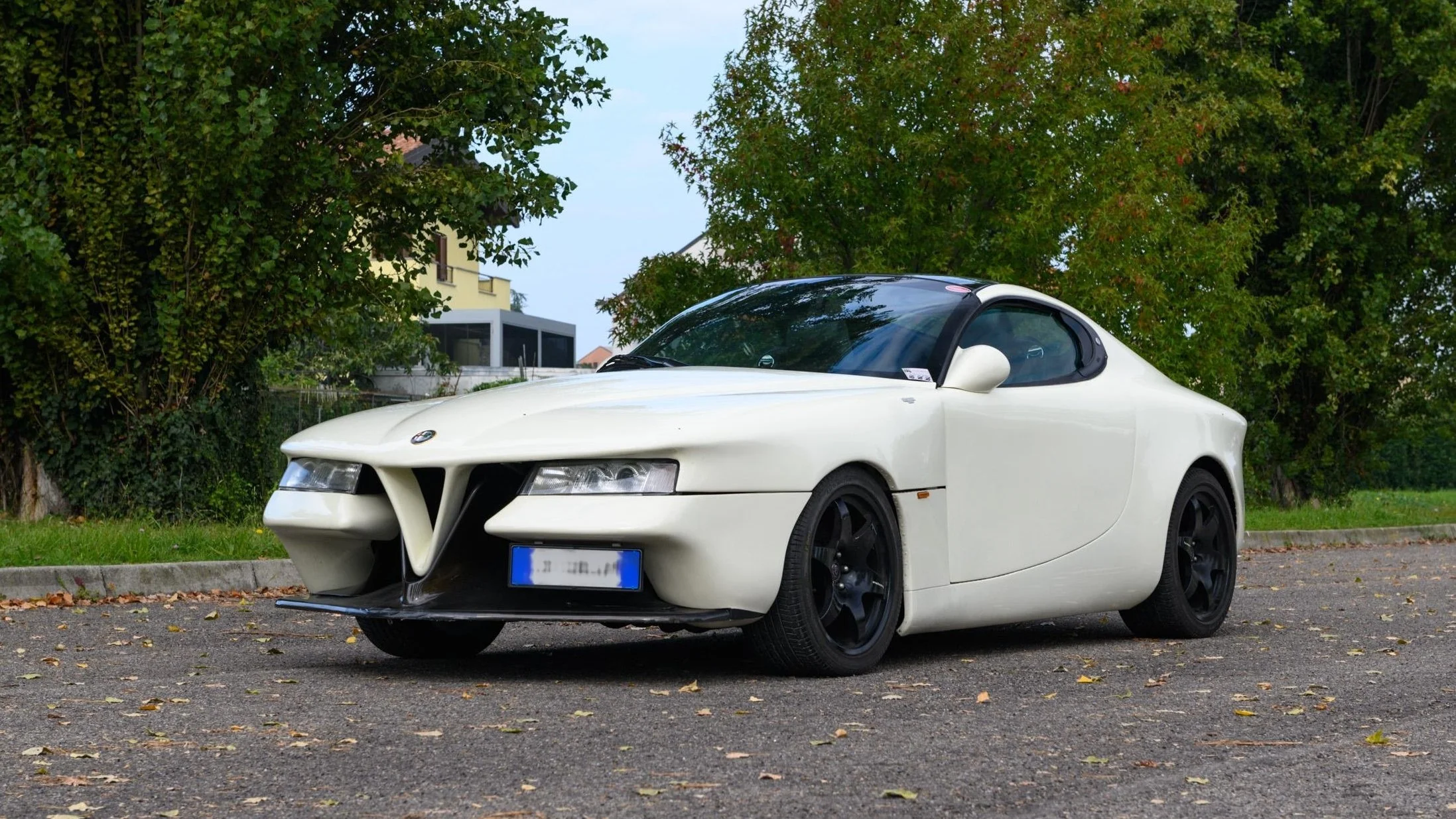 One-off 1995 Alfa Romeo Castagna Vittoria to be Auctioned by Car &amp; Classic