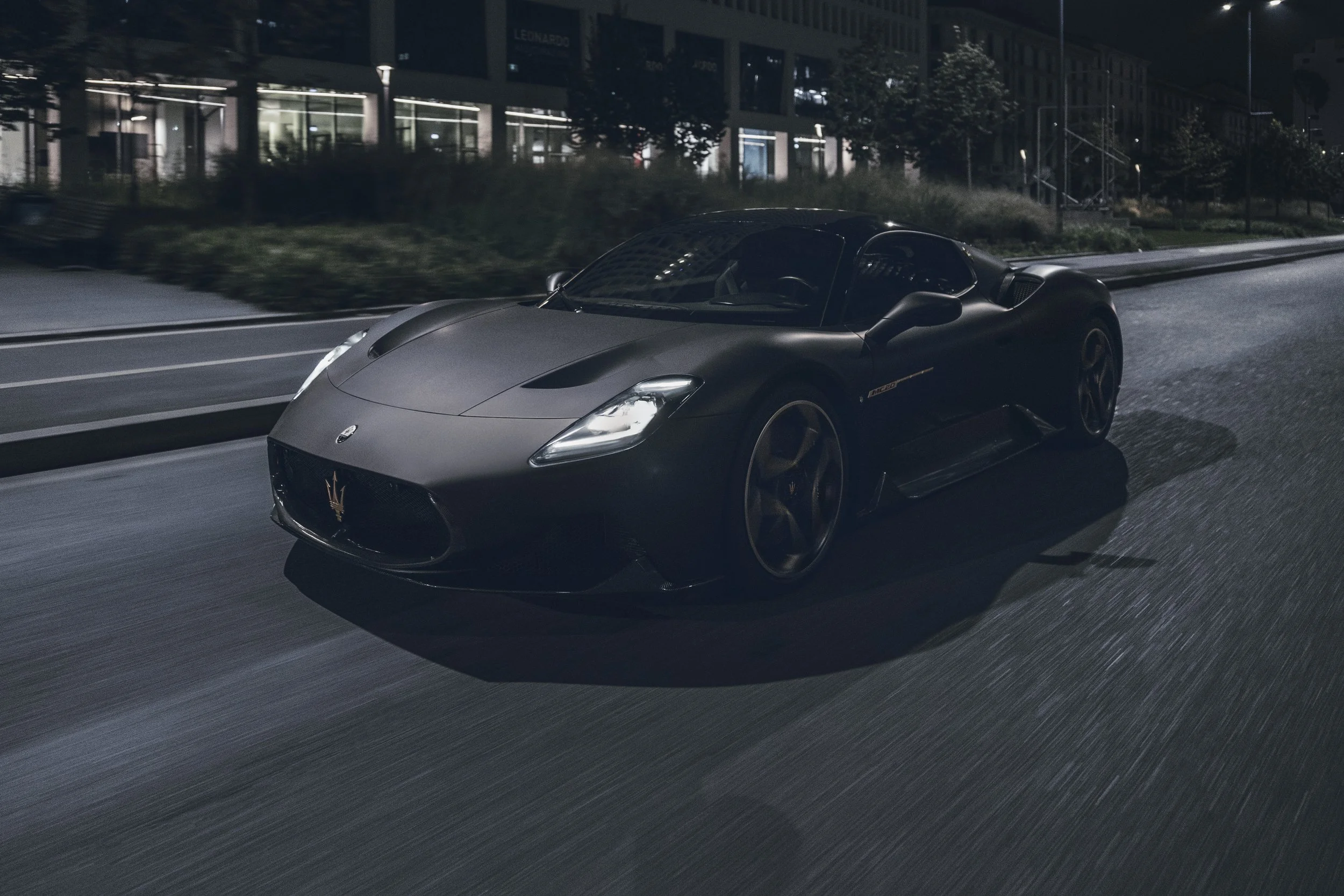 Maserati Unveils Limited Edition MC20 Notte