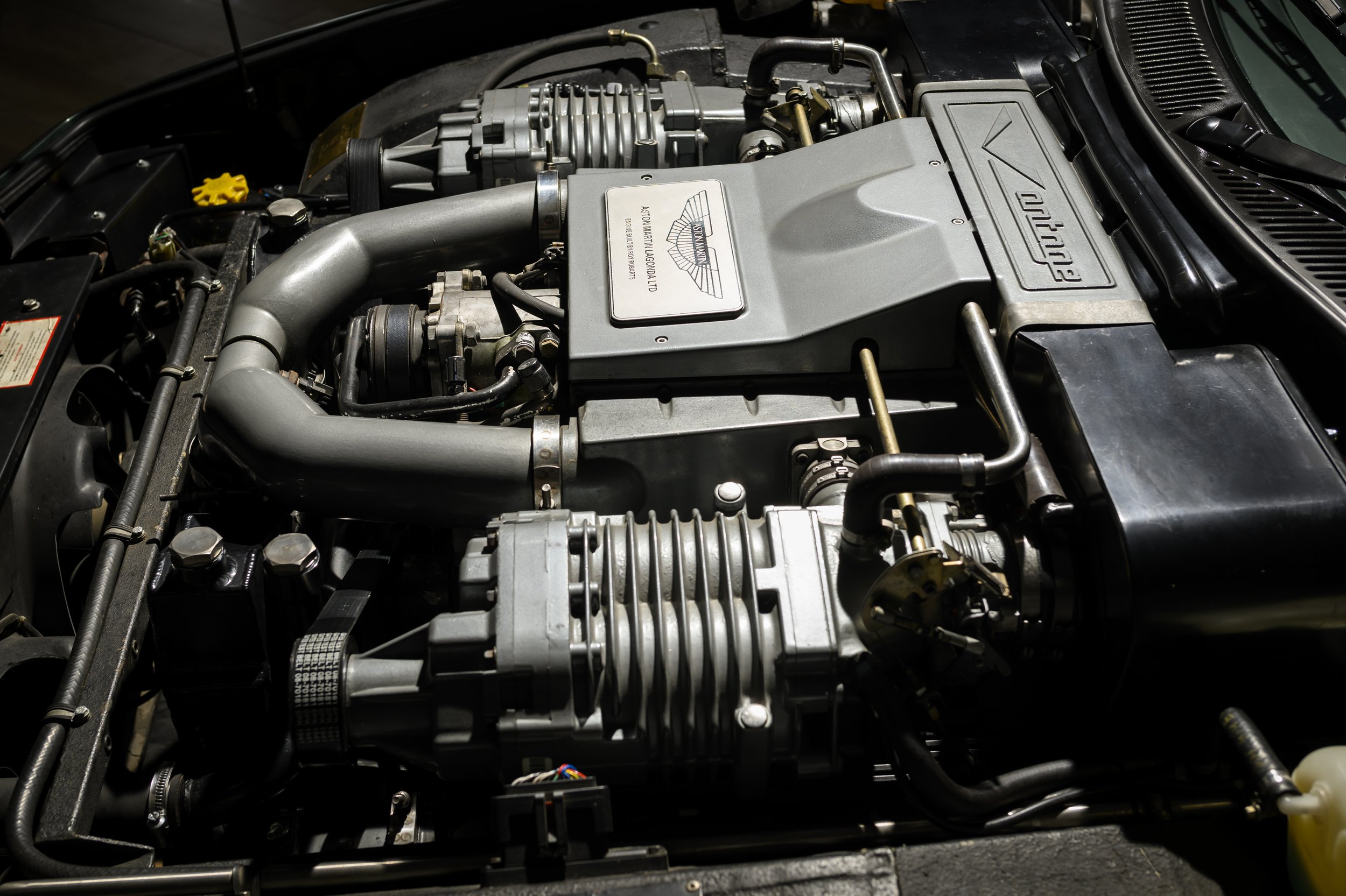 AstonMartinV8VantageV550-14.JPG