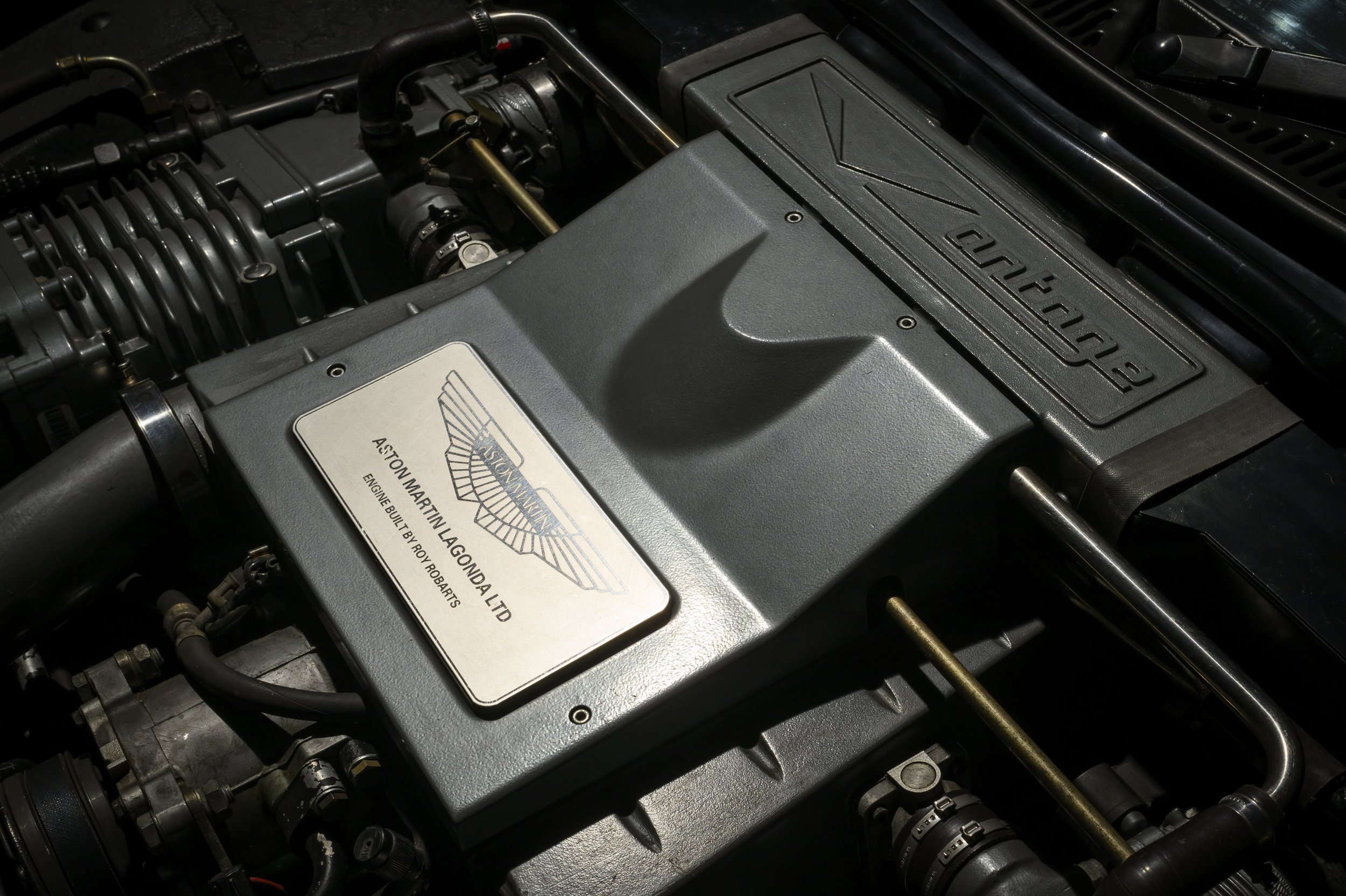 AstonMartinV8VantageV550-15.JPG
