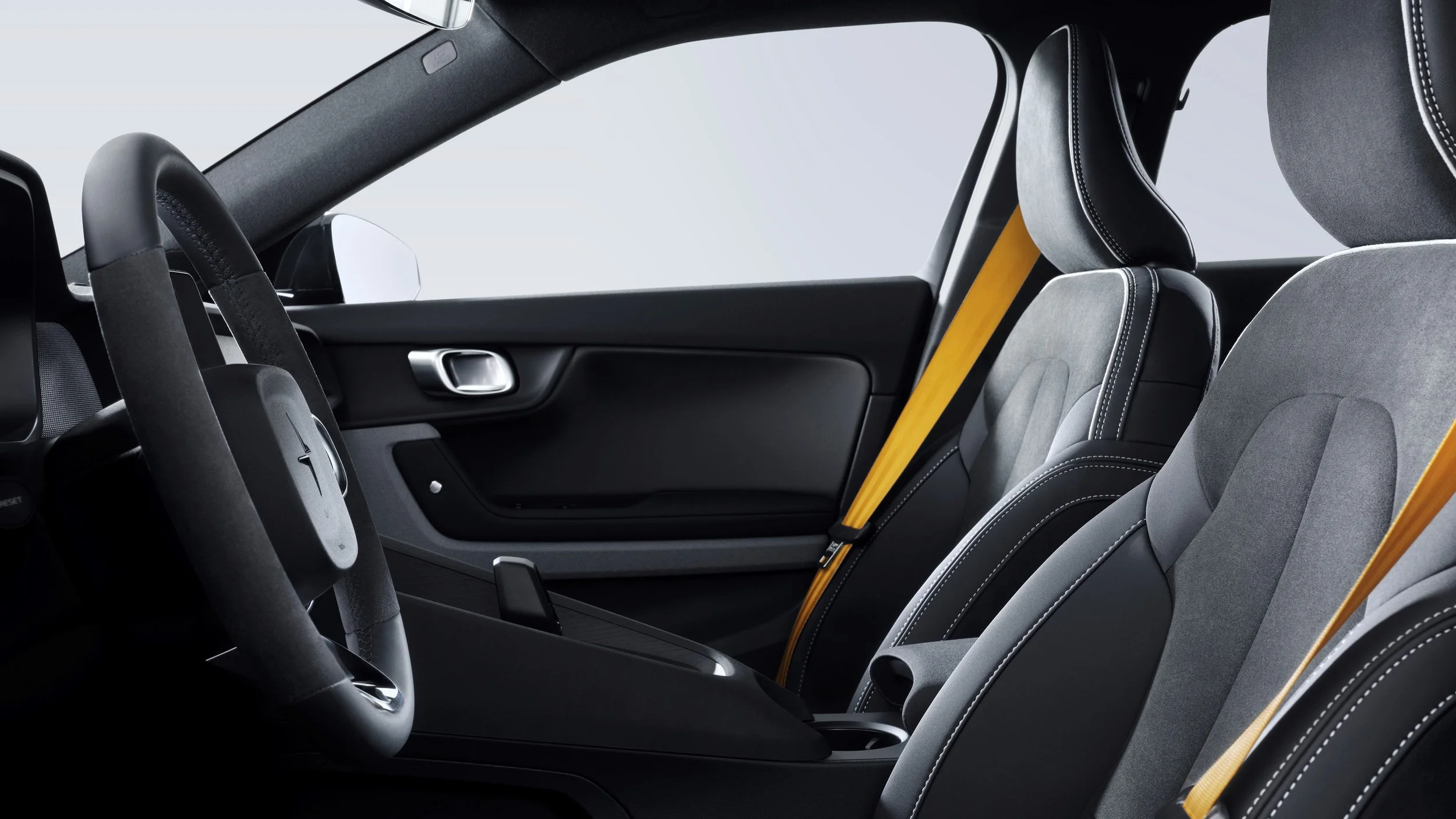 Polestar 2 (6).jpg